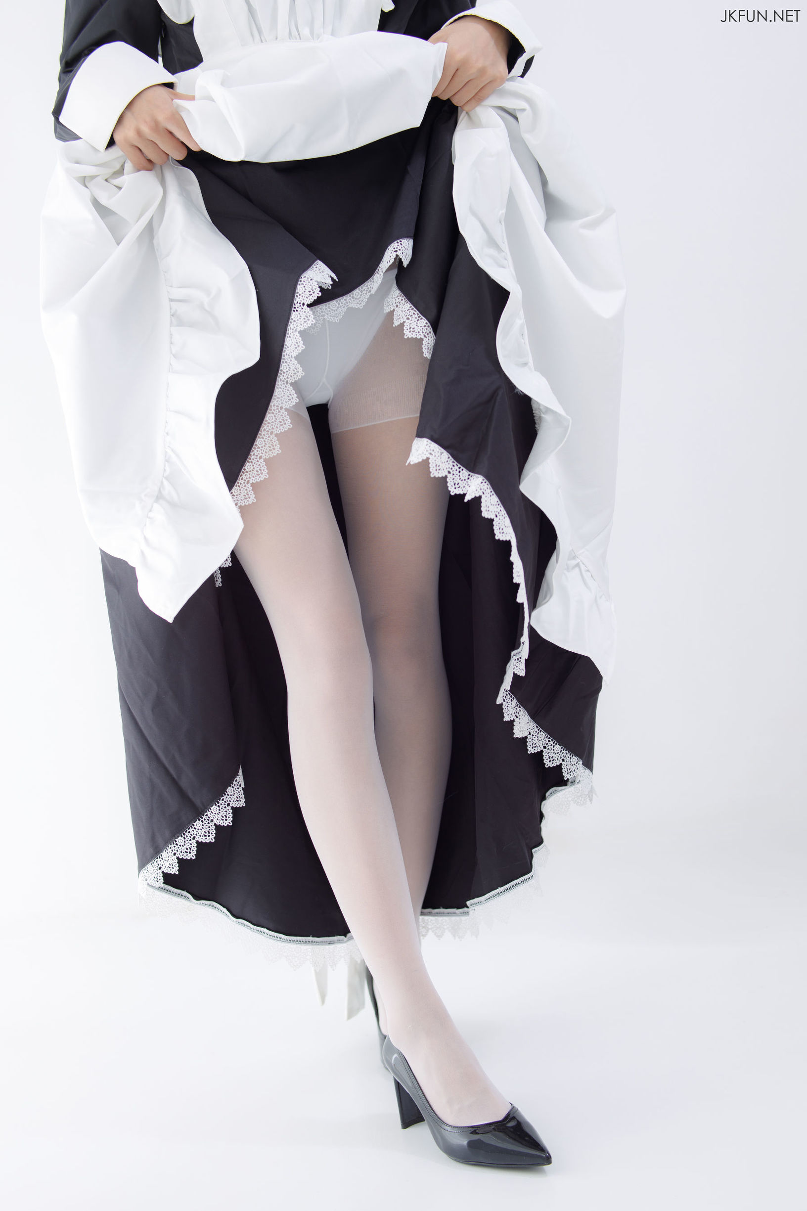 森蘿財團] 女仆眼鏡妹