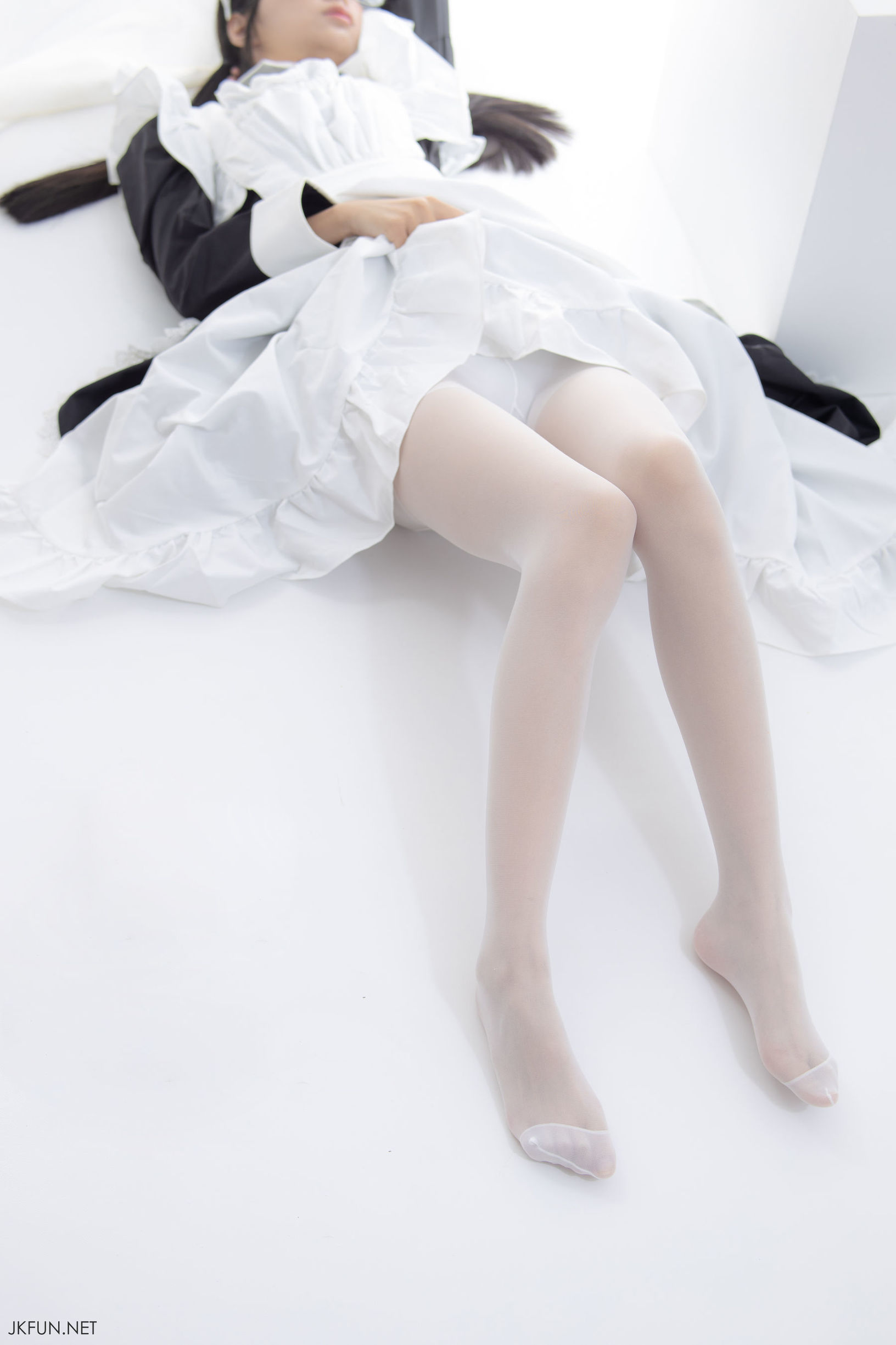 센로채단] 메이드 안경 소녀