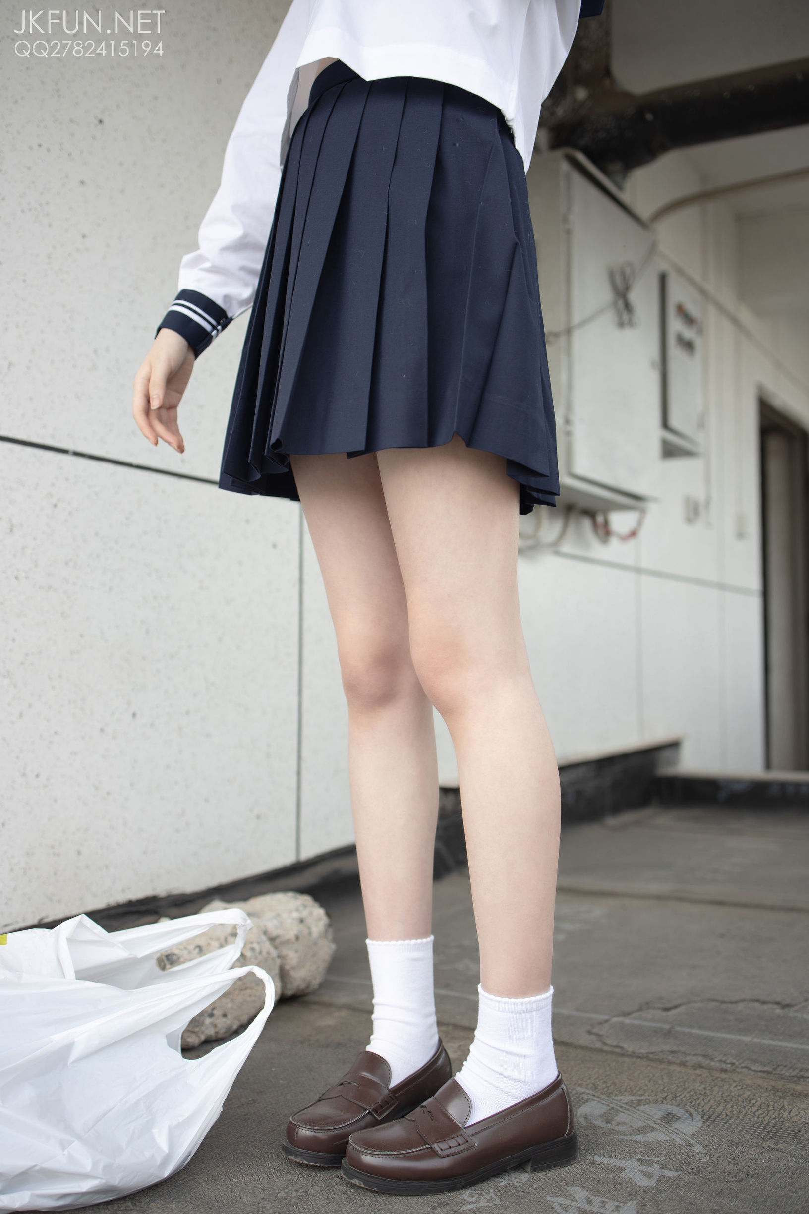 เซนโลว์ ไช่ตวน] JKFUN-002 ไอคะ น้องสาวน่ารัก เท้าด้วยผ้าไหม