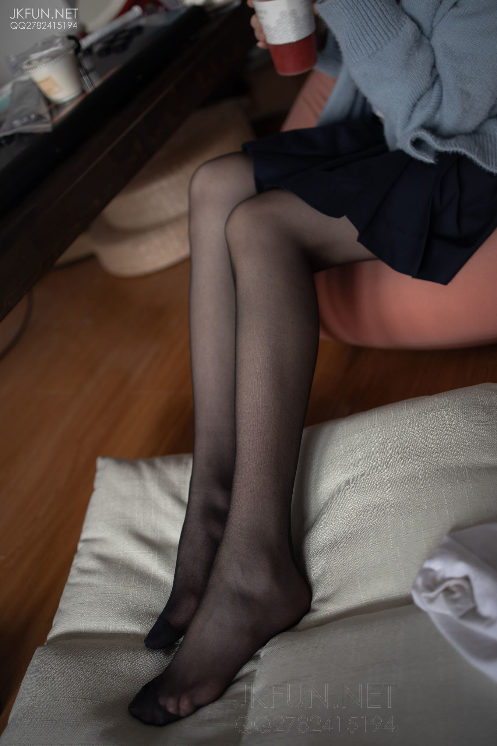 เซนโลว์ ไช่ตวน] JKFUN-002 ไอคะ น้องสาวน่ารัก เท้าด้วยผ้าไหม