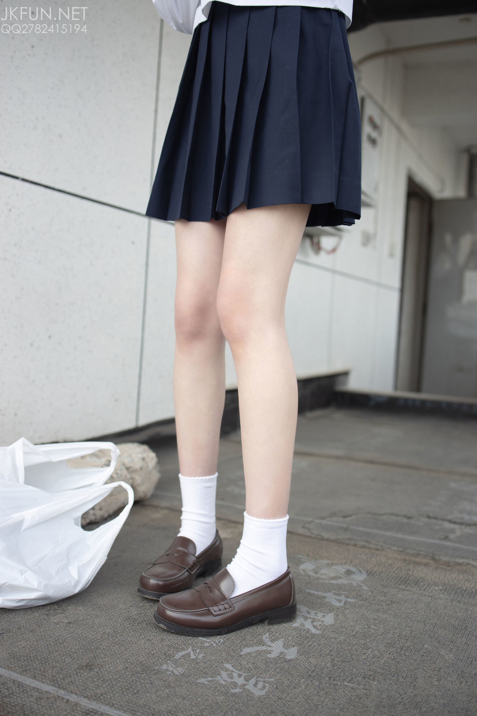 เซนโลว์ ไช่ตวน] JKFUN-002 ไอคะ น้องสาวน่ารัก เท้าด้วยผ้าไหม