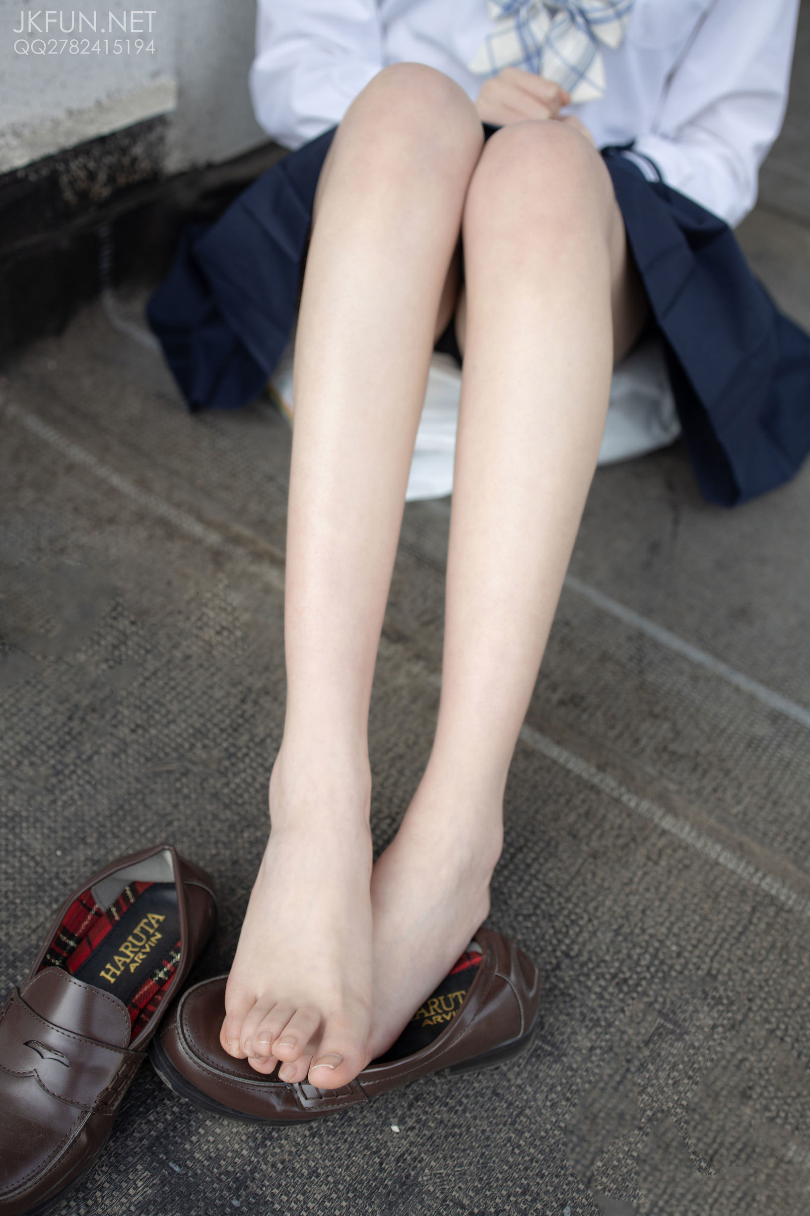 เซนโลว์ ไช่ตวน] JKFUN-002 ไอคะ น้องสาวน่ารัก เท้าด้วยผ้าไหม