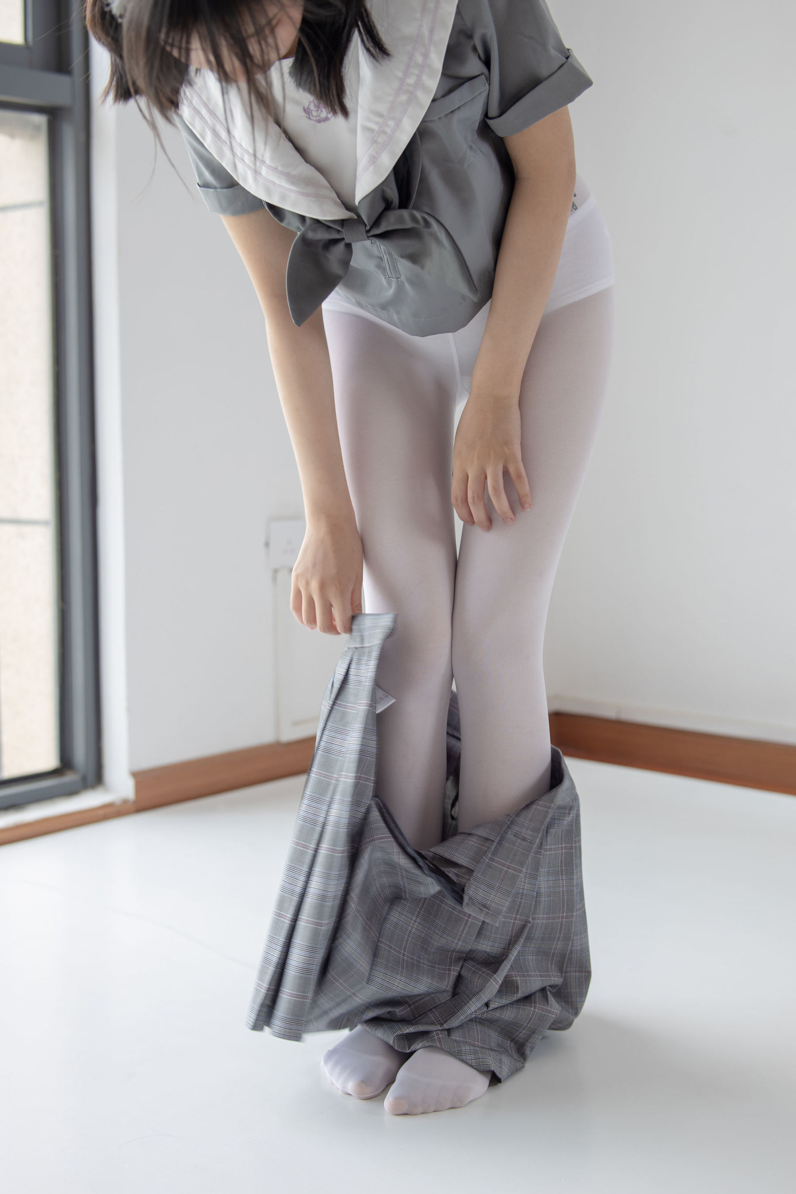 Sen Lô Tập Đoàn] JKFUN-013 Bé Dễ Thương Vớ Trắng