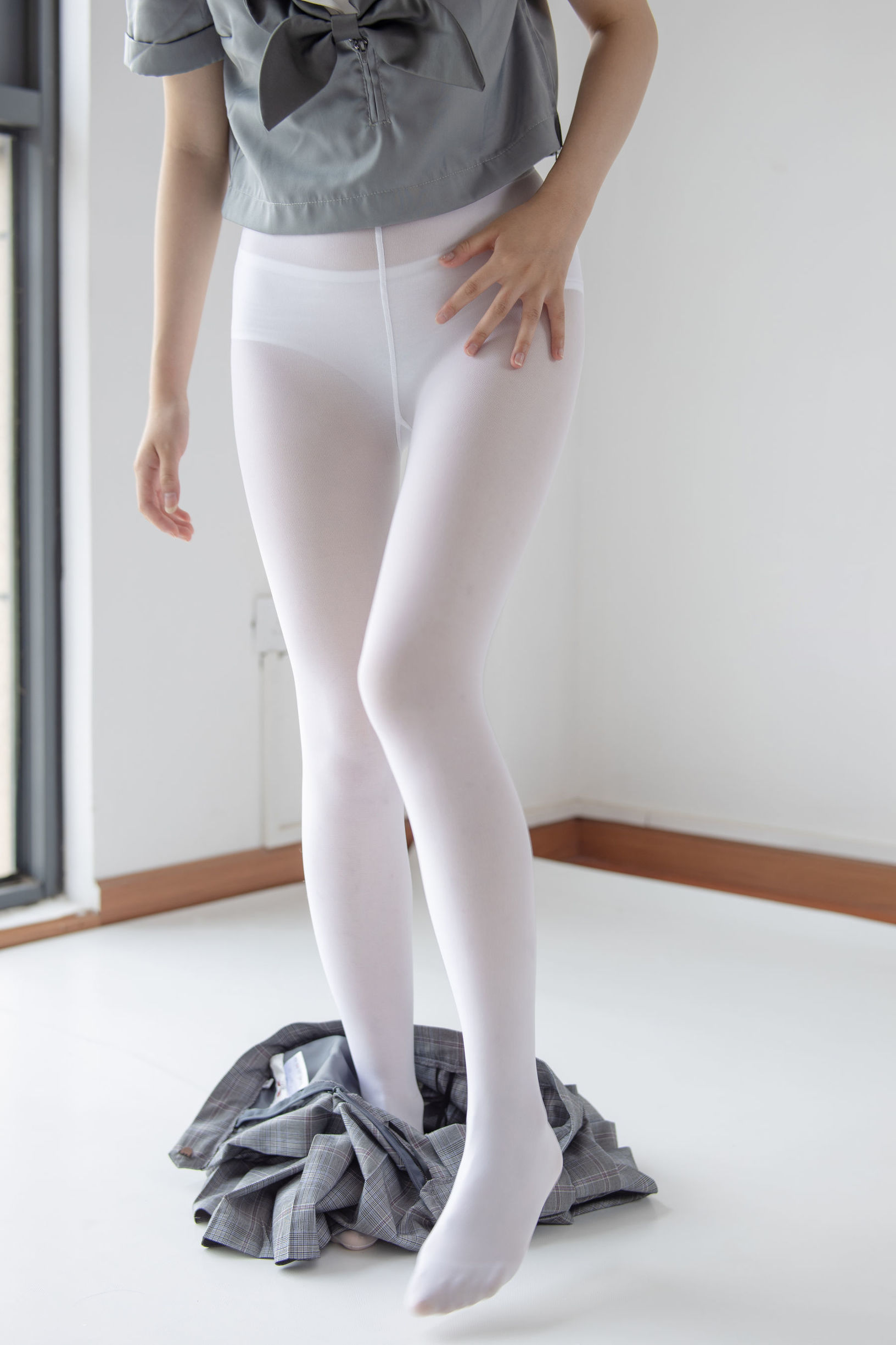Sen Lô Tập Đoàn] JKFUN-013 Bé Dễ Thương Vớ Trắng