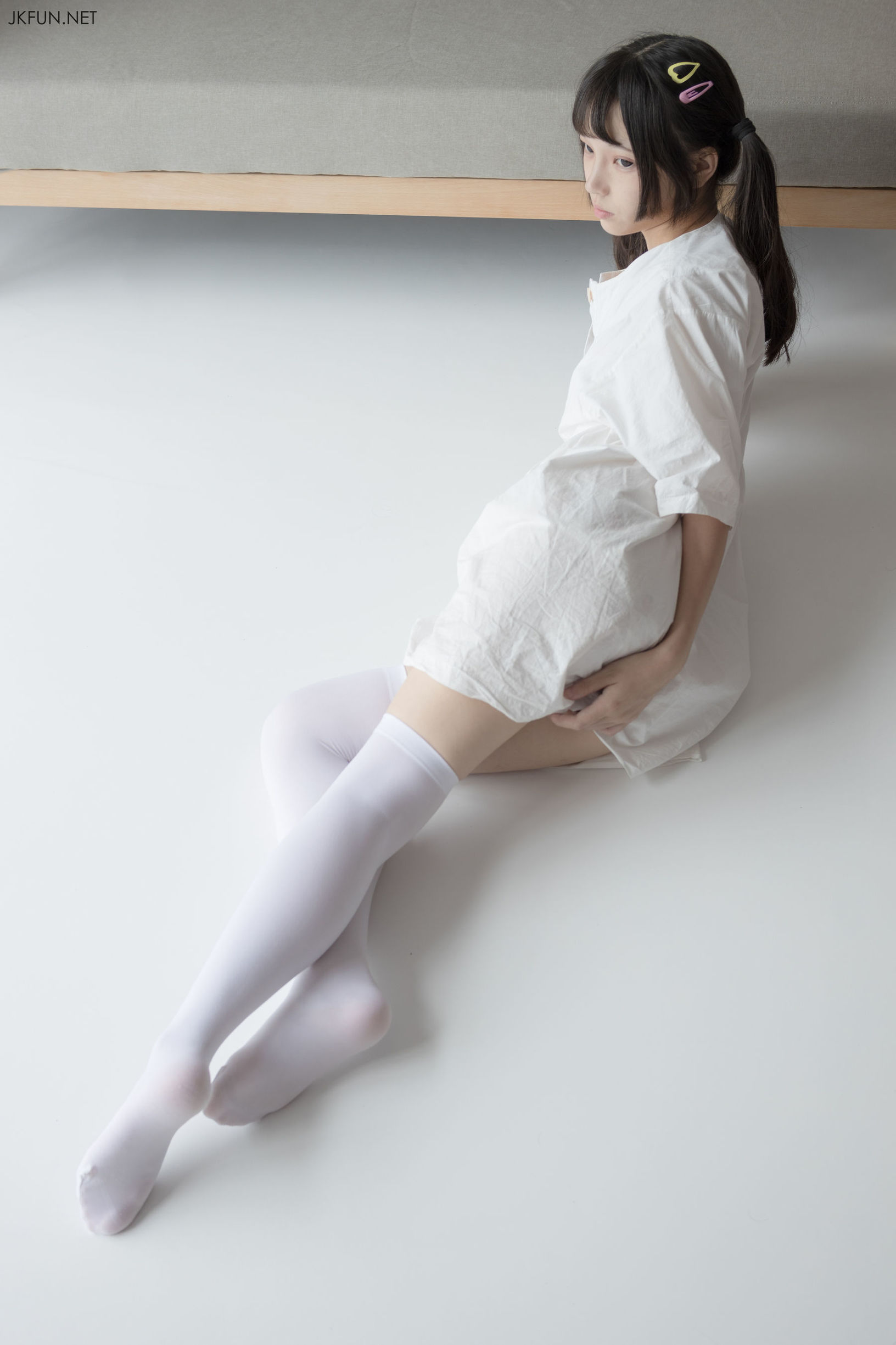 森萝財団] JKFUN-014 モクモク 白衣がたなびく時代
