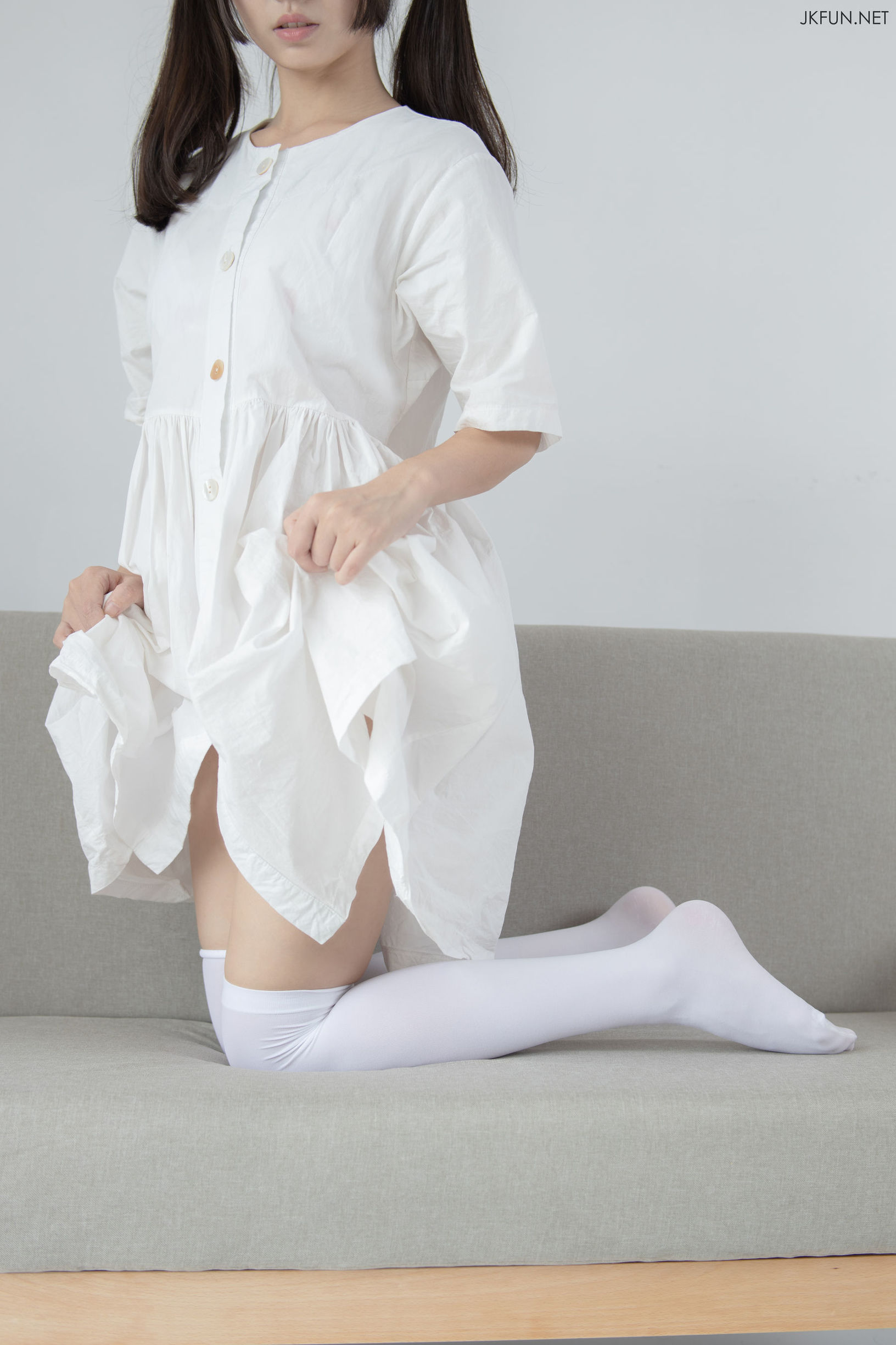 Sen Lô Tập Đoàn] JKFUN-014 Mặc Mặc Thời đại áo trắng phấp phới