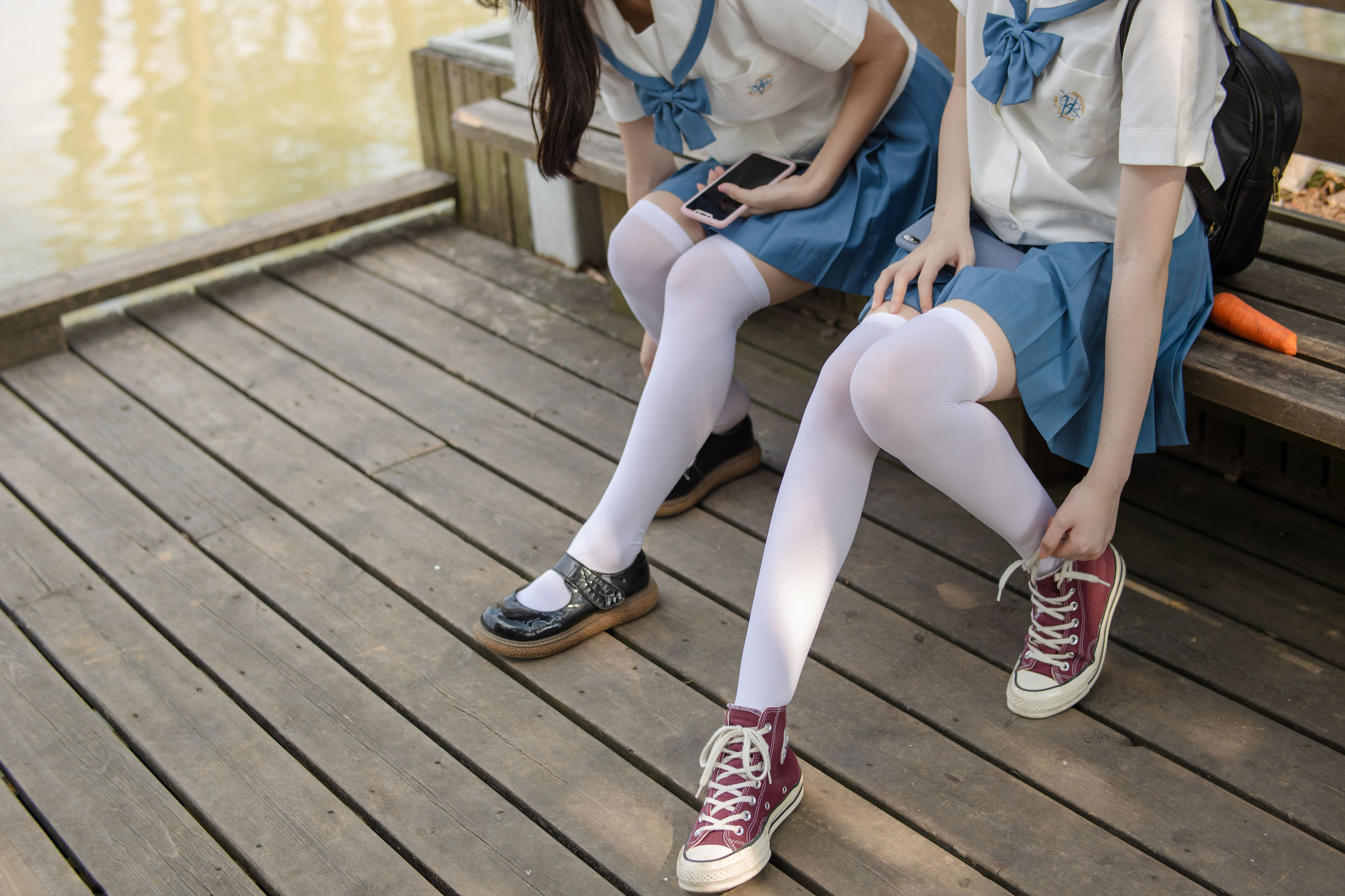 森羅財団] JKFUN-025 モクモク&アイカ 80D白いシルクの過膝ソックス