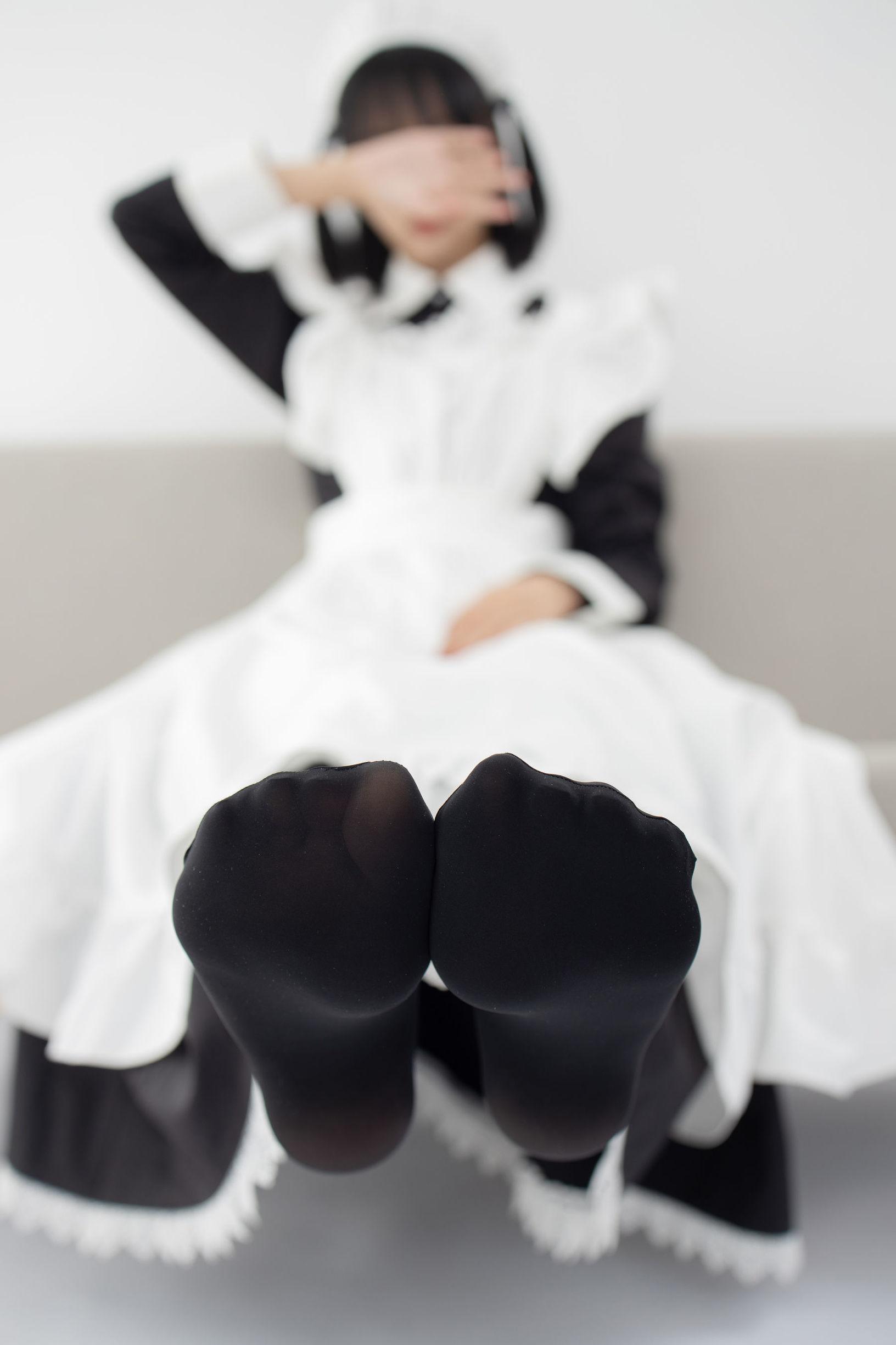 森羅財団] JKFUN-029 フイ子 80D黒ストッキング 踏み物メイド