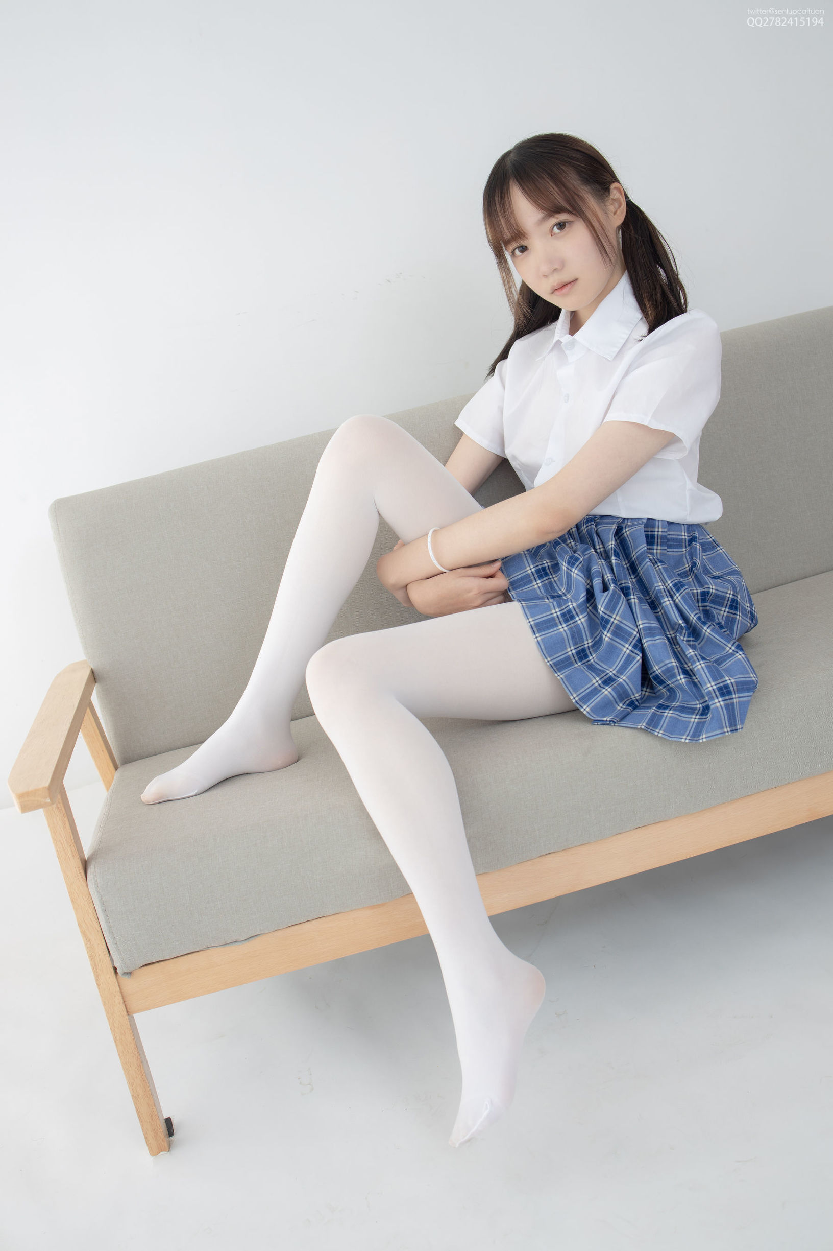 Sen Lô Tập Đoàn] JKFUN-039 Aika 80D Trắng Tơ