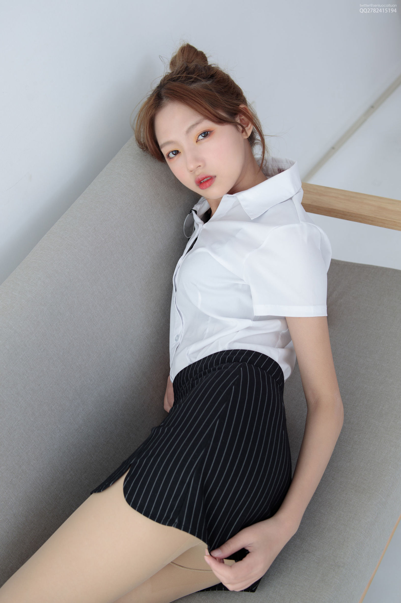 เซนโล ชัยทวน] JKFUN-044 OL ต้องจับคู่กับแว่นตา 50D ถุงน่องสีเนื้อ