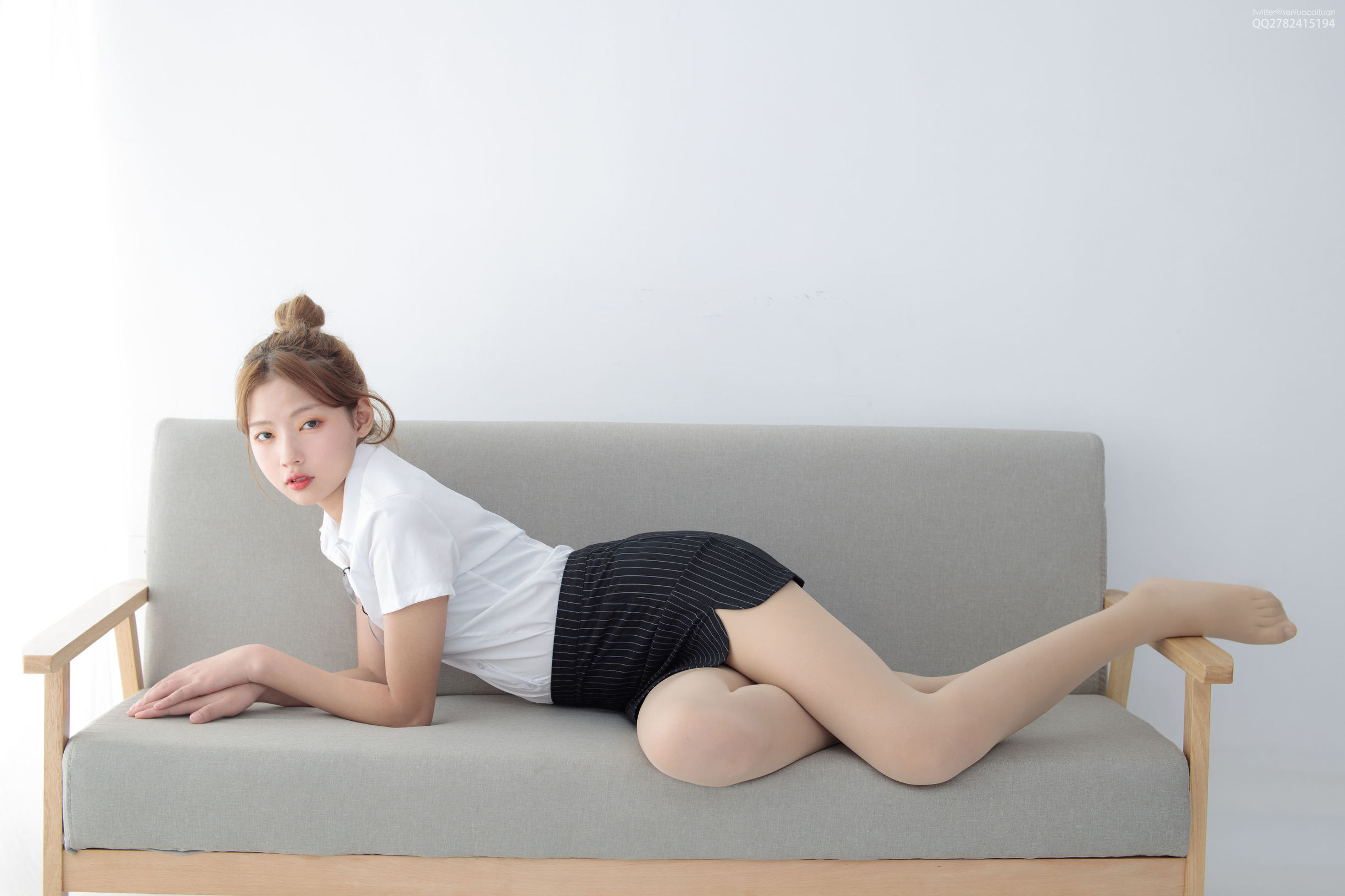 เซนโล ชัยทวน] JKFUN-044 OL ต้องจับคู่กับแว่นตา 50D ถุงน่องสีเนื้อ