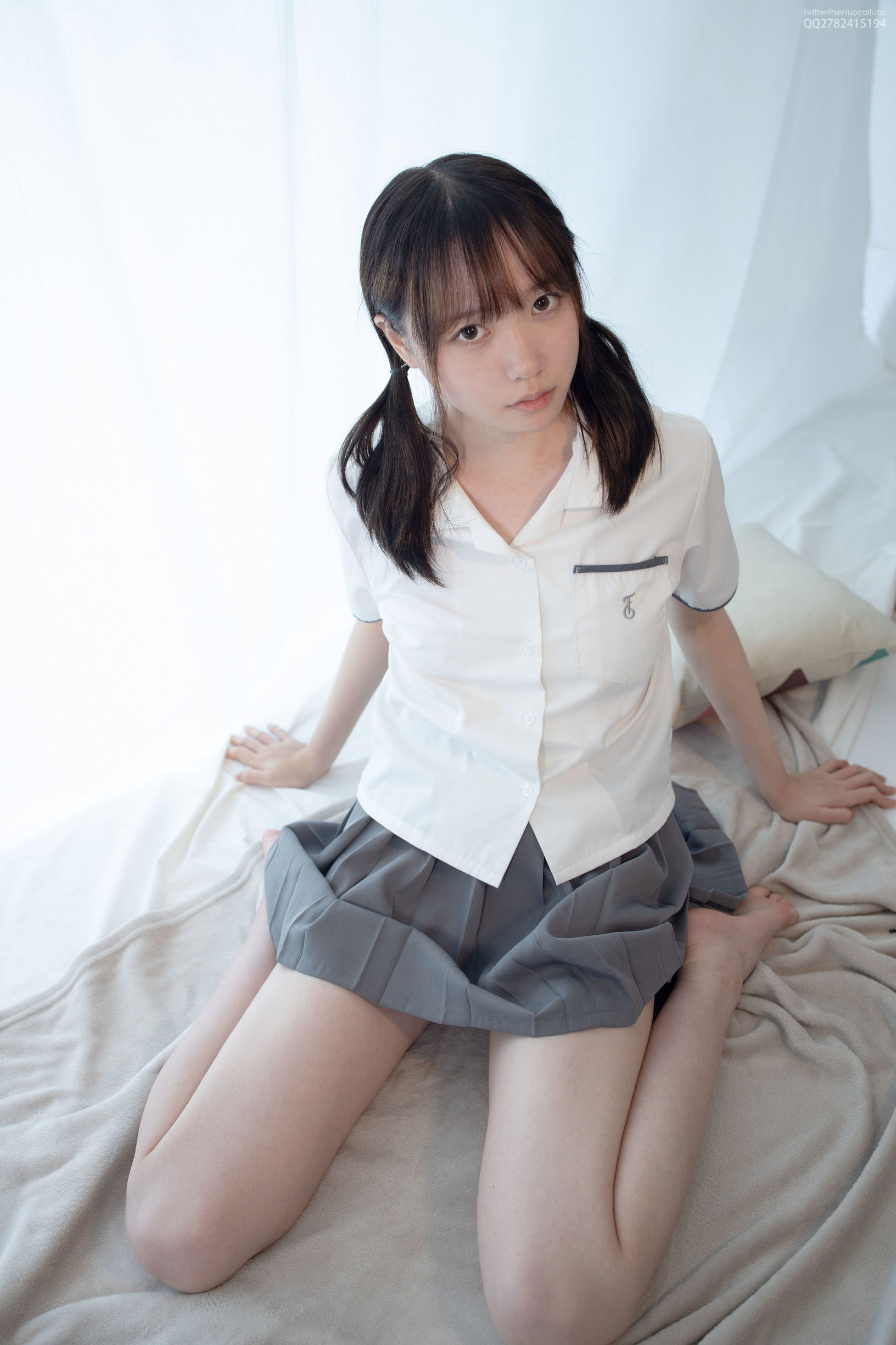 Sen Luo Conglomerate] JKFUN-047 Aika JK Barefoot