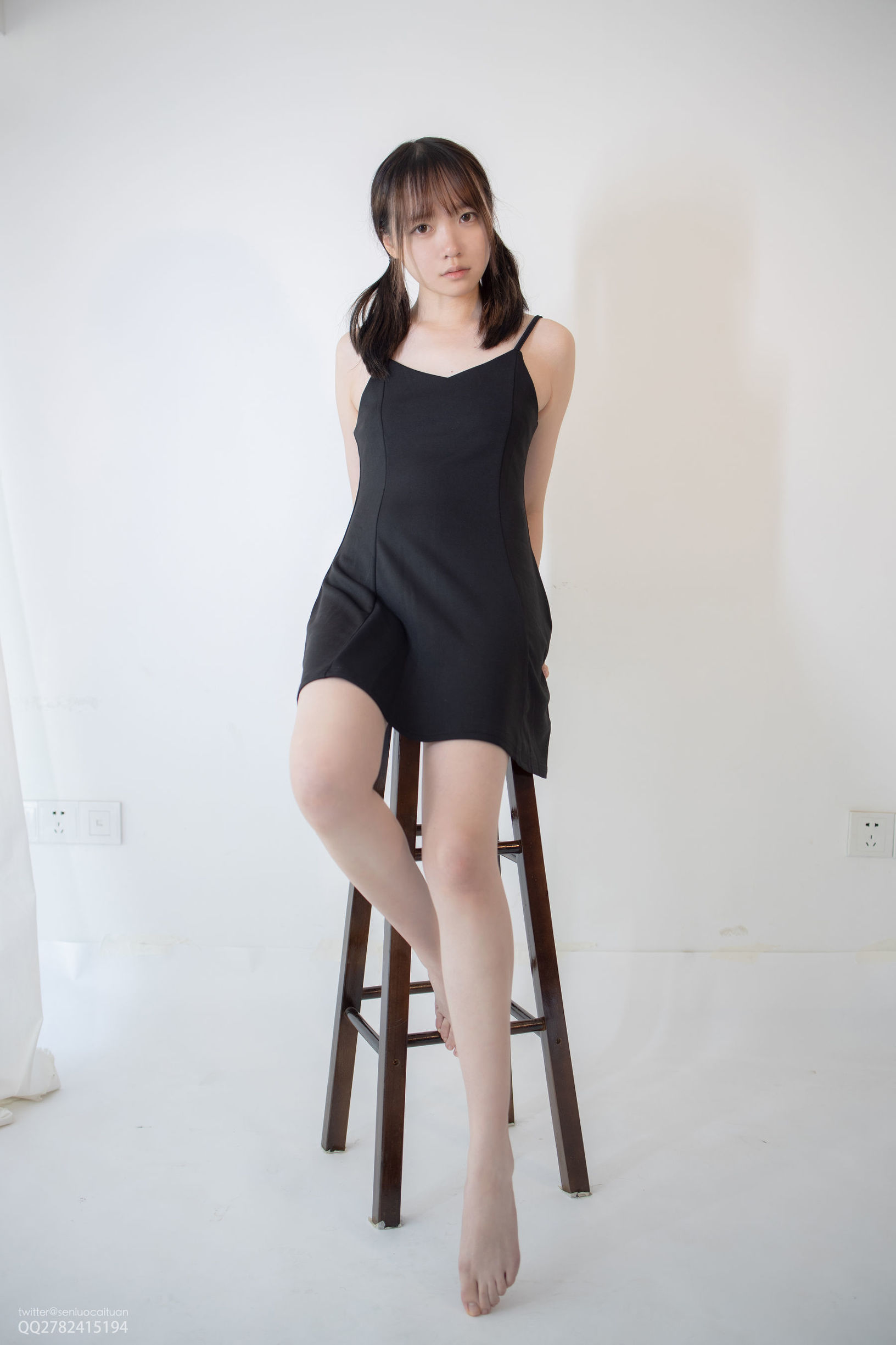 Sen Luo Tập Đoàn] JKFUN-049 Aika Váy Đen