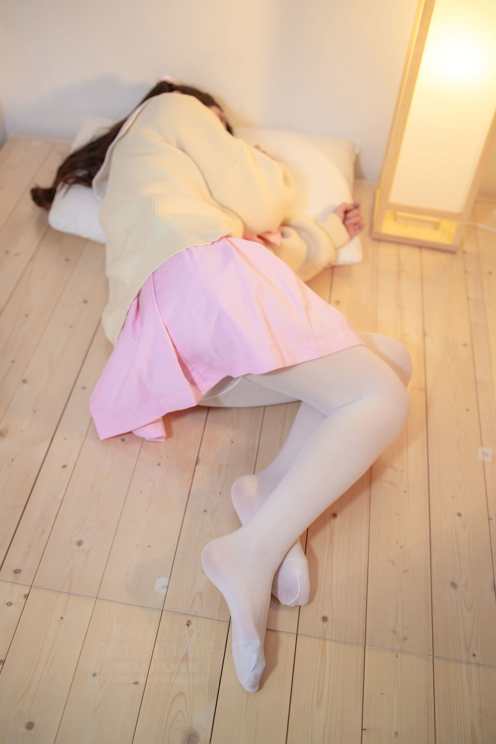 Senluo X-059 White Stocking 80D Set