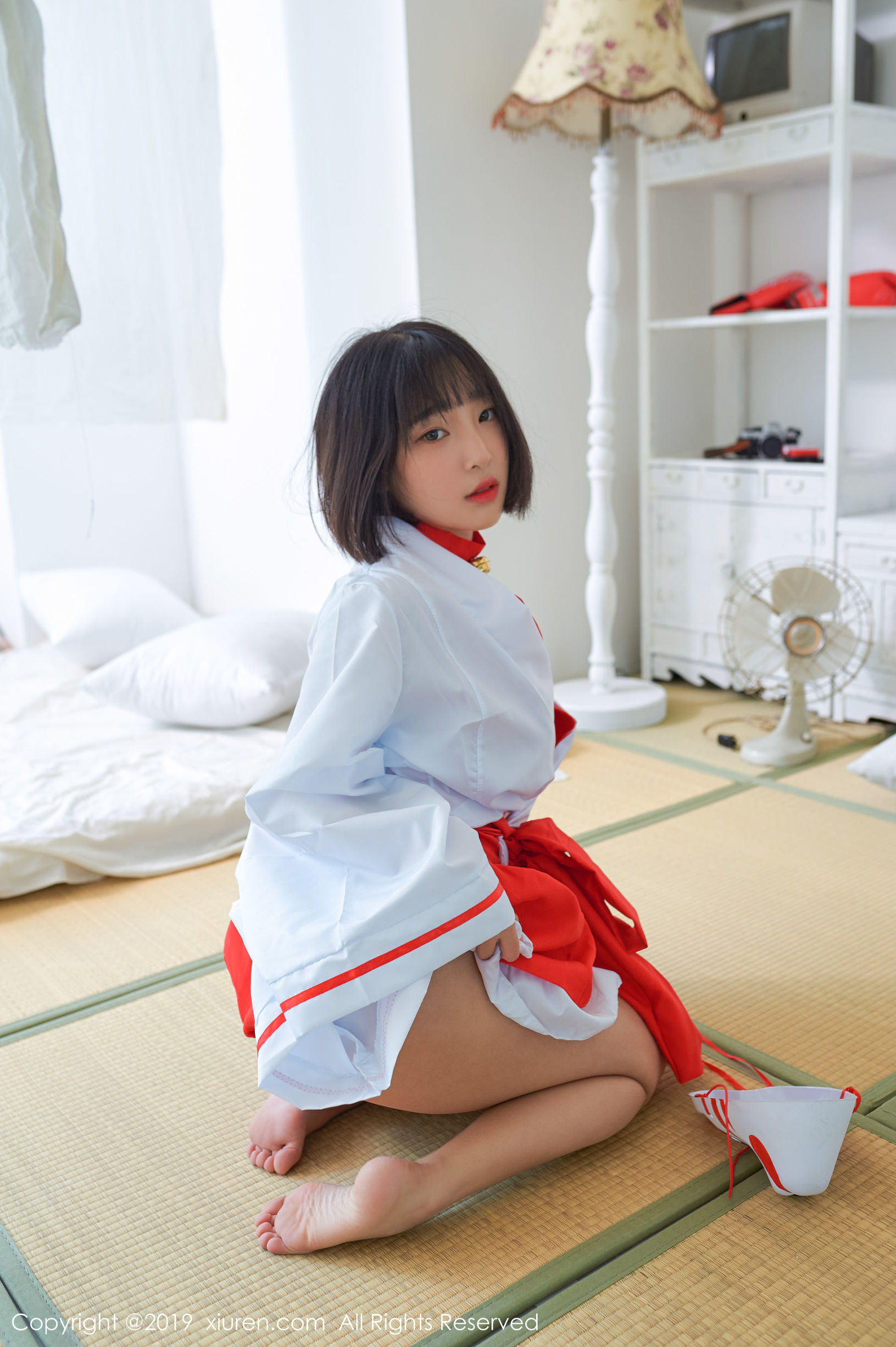 秀人XIUREN] Số 1702 Người mẫu_Kinh Kinh