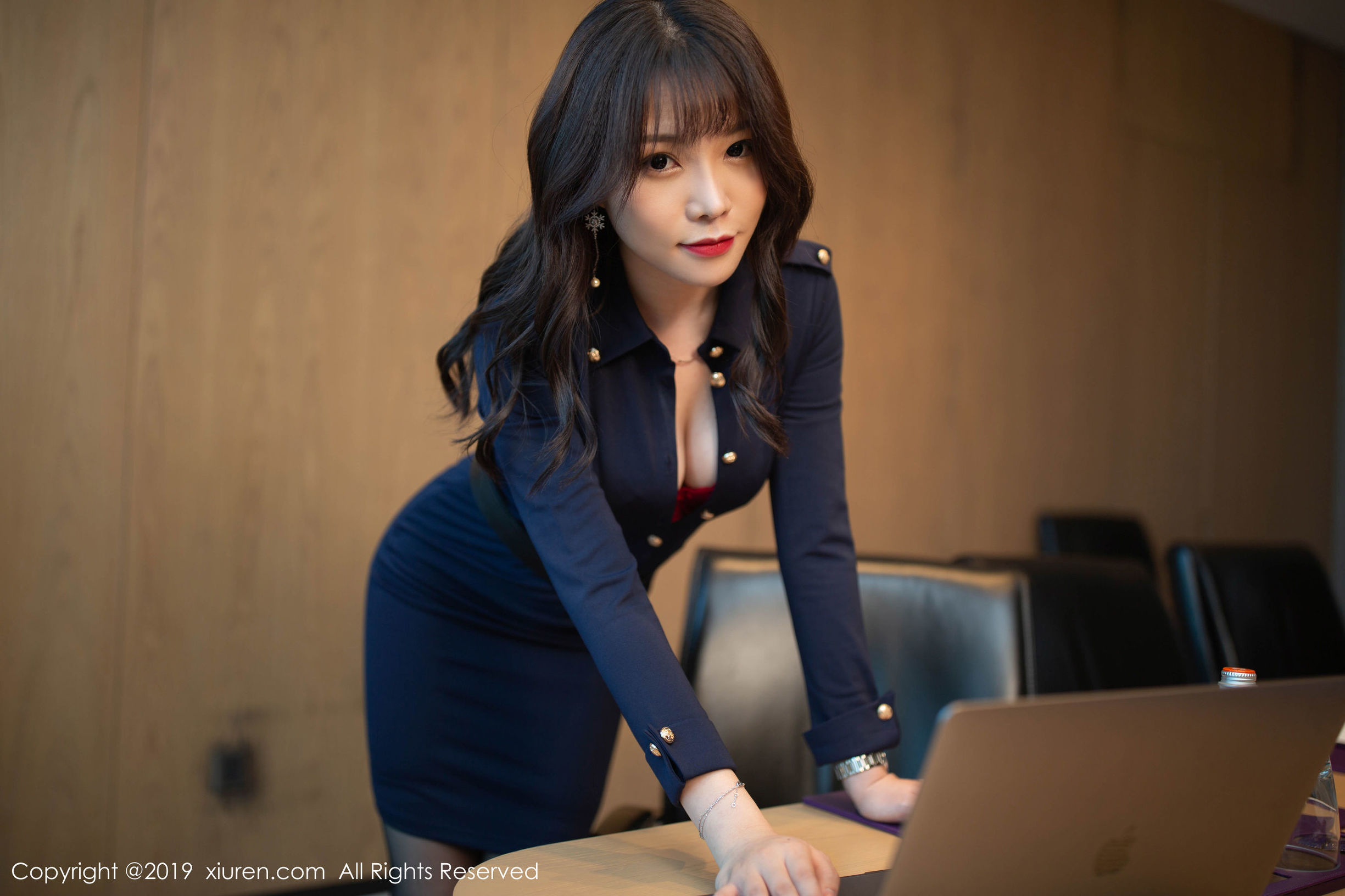 시우런] No.1839 지지부티