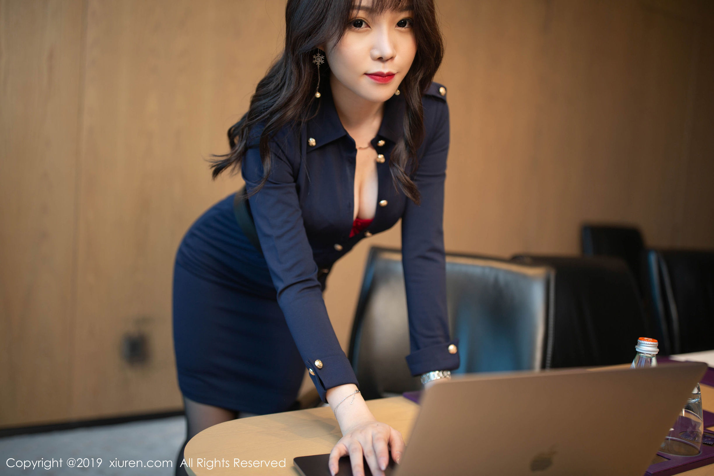 시우런] No.1839 지지부티