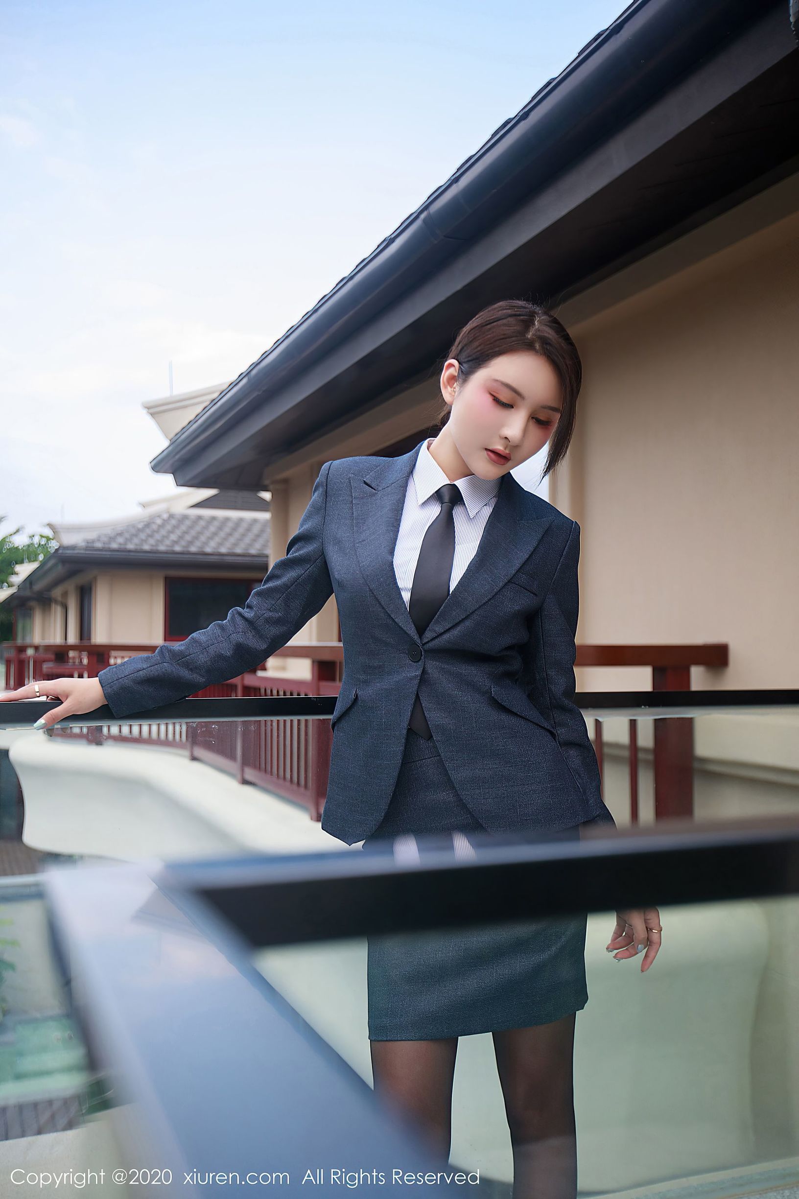秀人XIUREN] Số 2309 Emily Cố Nãi Nãi