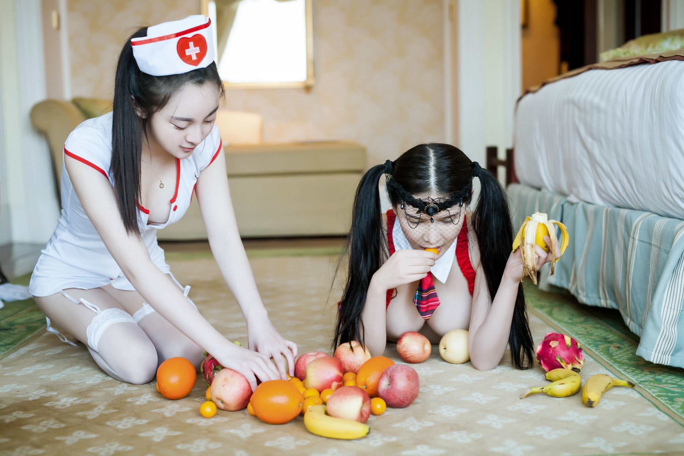 Internet Beauty] Push Girl Li Lisha Sisters Fruit Series