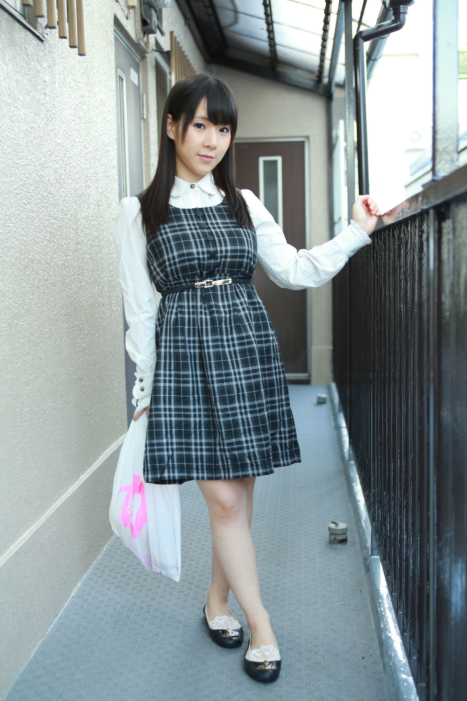 ネット美女] 雨宮留菜 ふたり暮らし画像