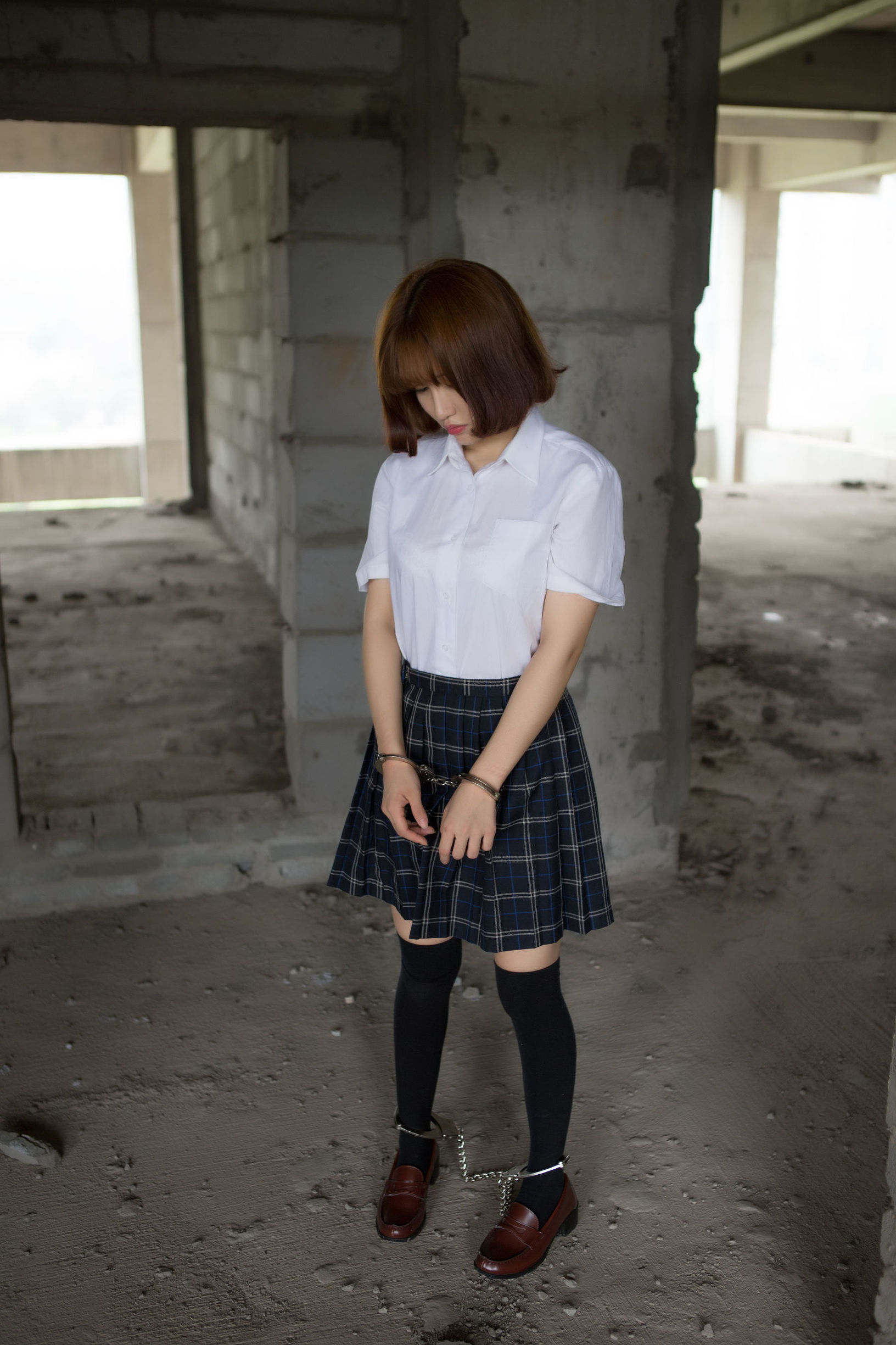 ネット美女] k8ツンデレモエモエVivian 学生服野外縛り