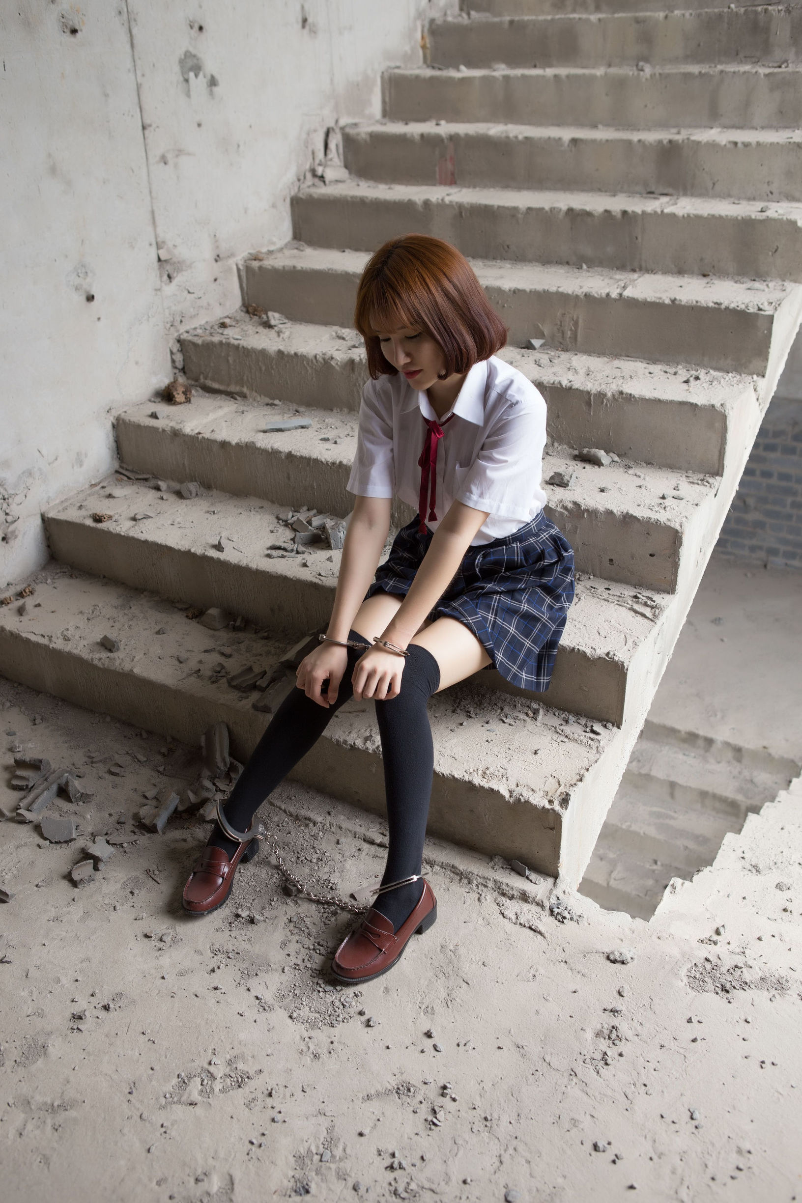 ネット美女] k8ツンデレモエモエVivian 学生服野外縛り