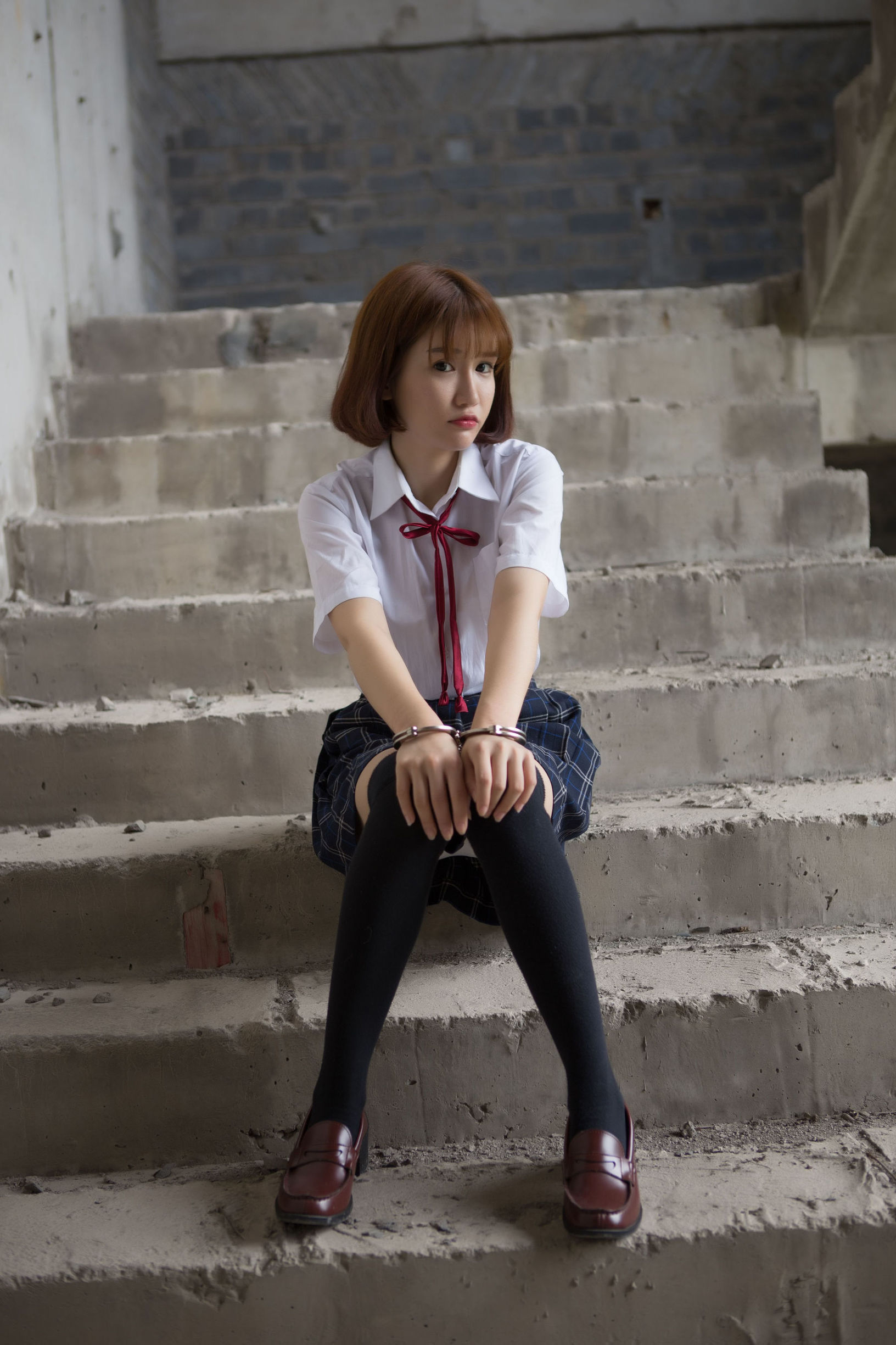 ネット美女] k8ツンデレモエモエVivian 学生服野外縛り