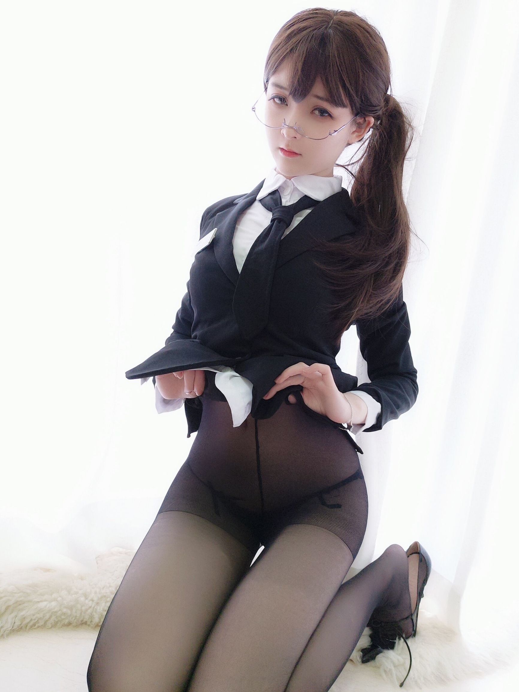  belle  COS] Yi Xiao Yang Ze - Chị trợ lý