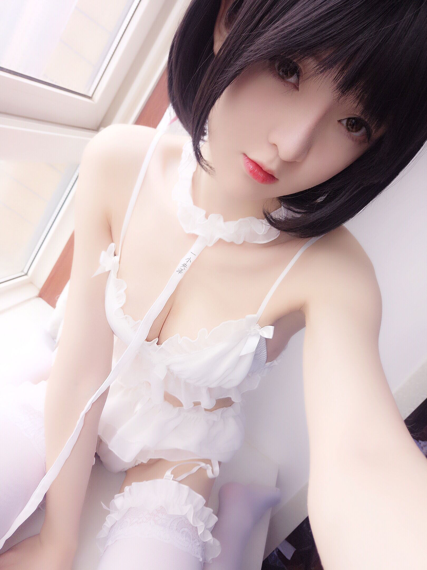 โลลิ คอสเพลย์] อีเซี่ยวหยางเซ่ - เฮสเทีย+กระต่ายดำ+ถ่ายภาพส่วนตัว