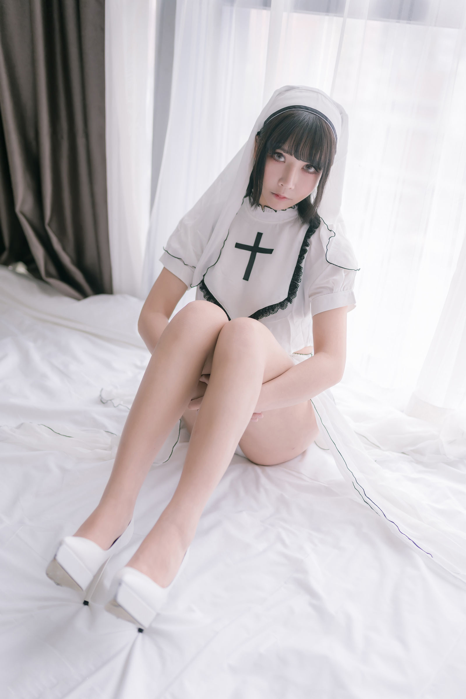 ロリータコスプレ] 2次元少女がモ子aaを抱き去る - 純白修女