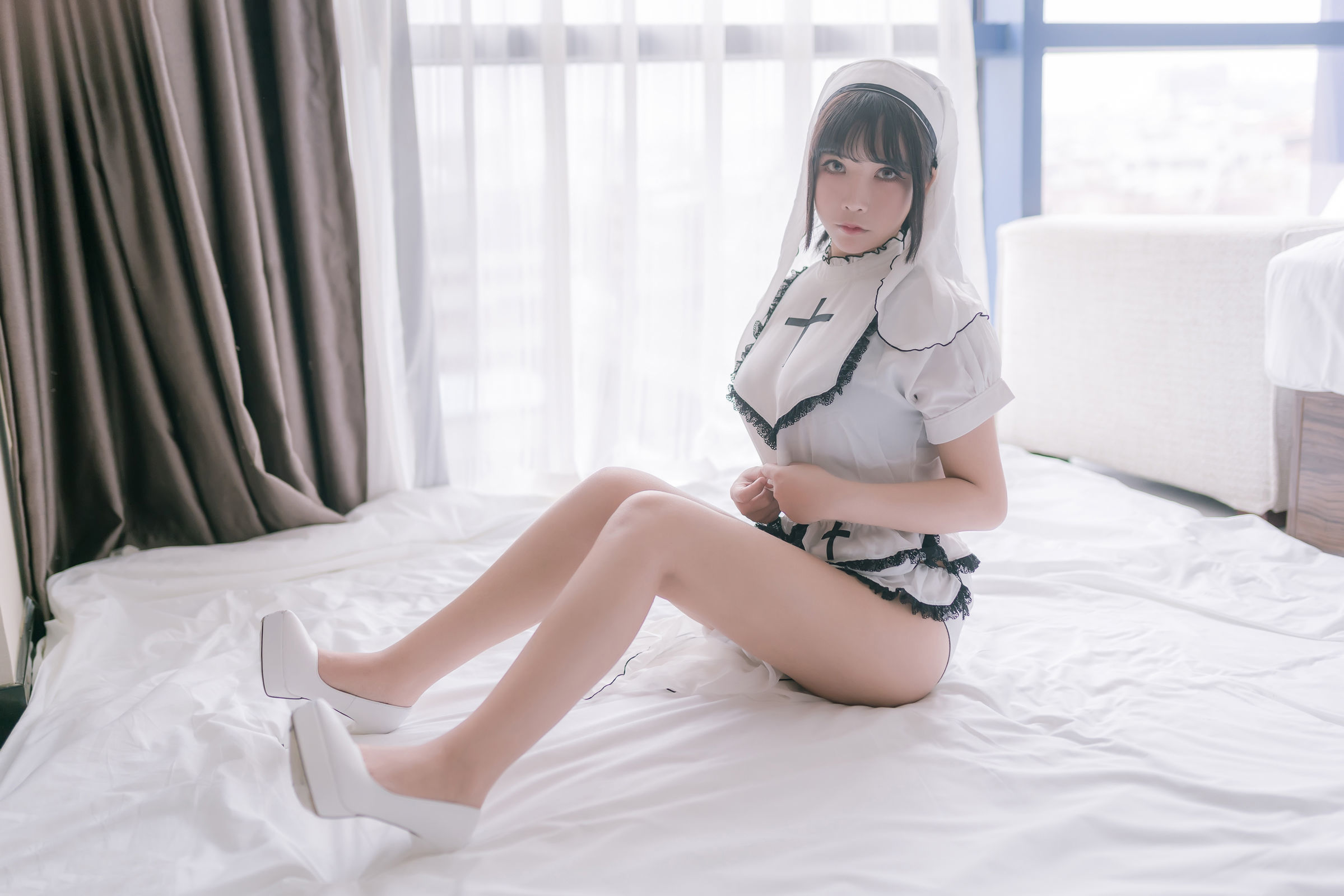 ロリータコスプレ] 2次元少女がモ子aaを抱き去る - 純白修女