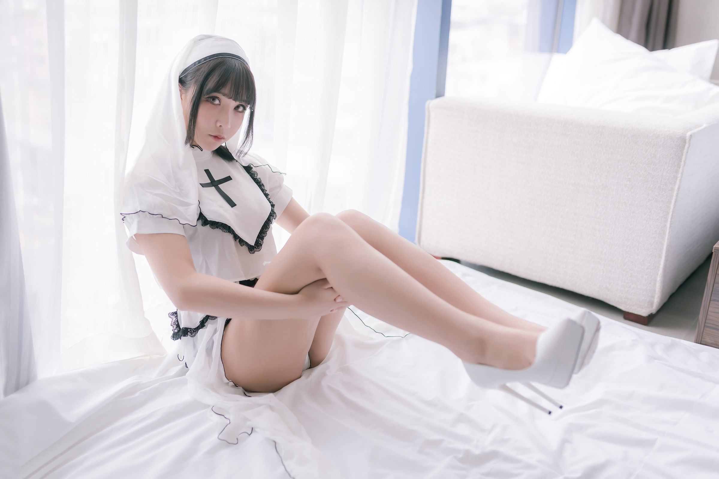 ロリータコスプレ] 2次元少女がモ子aaを抱き去る - 純白修女