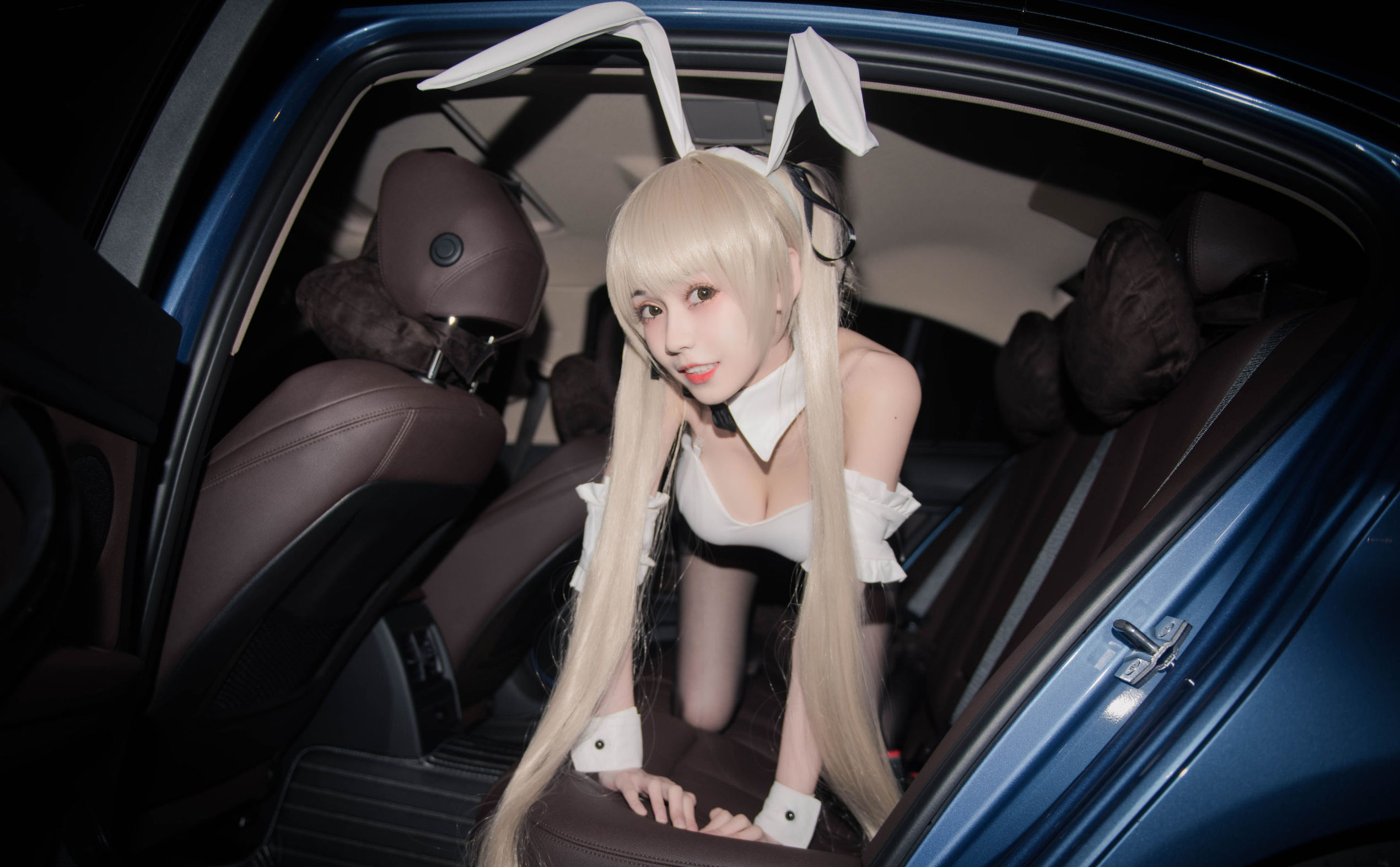 [萝莉COS] 小妖精你的负卿 - 穹妹兔女郎