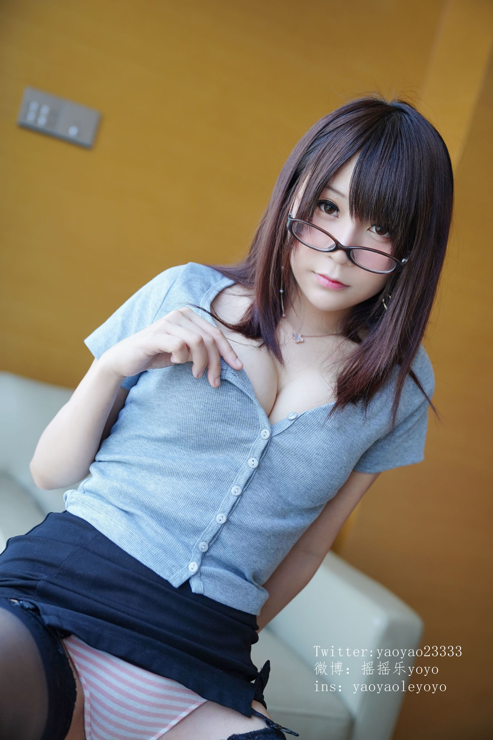 ロリコス] ヨーヨー - 制服お姉さん