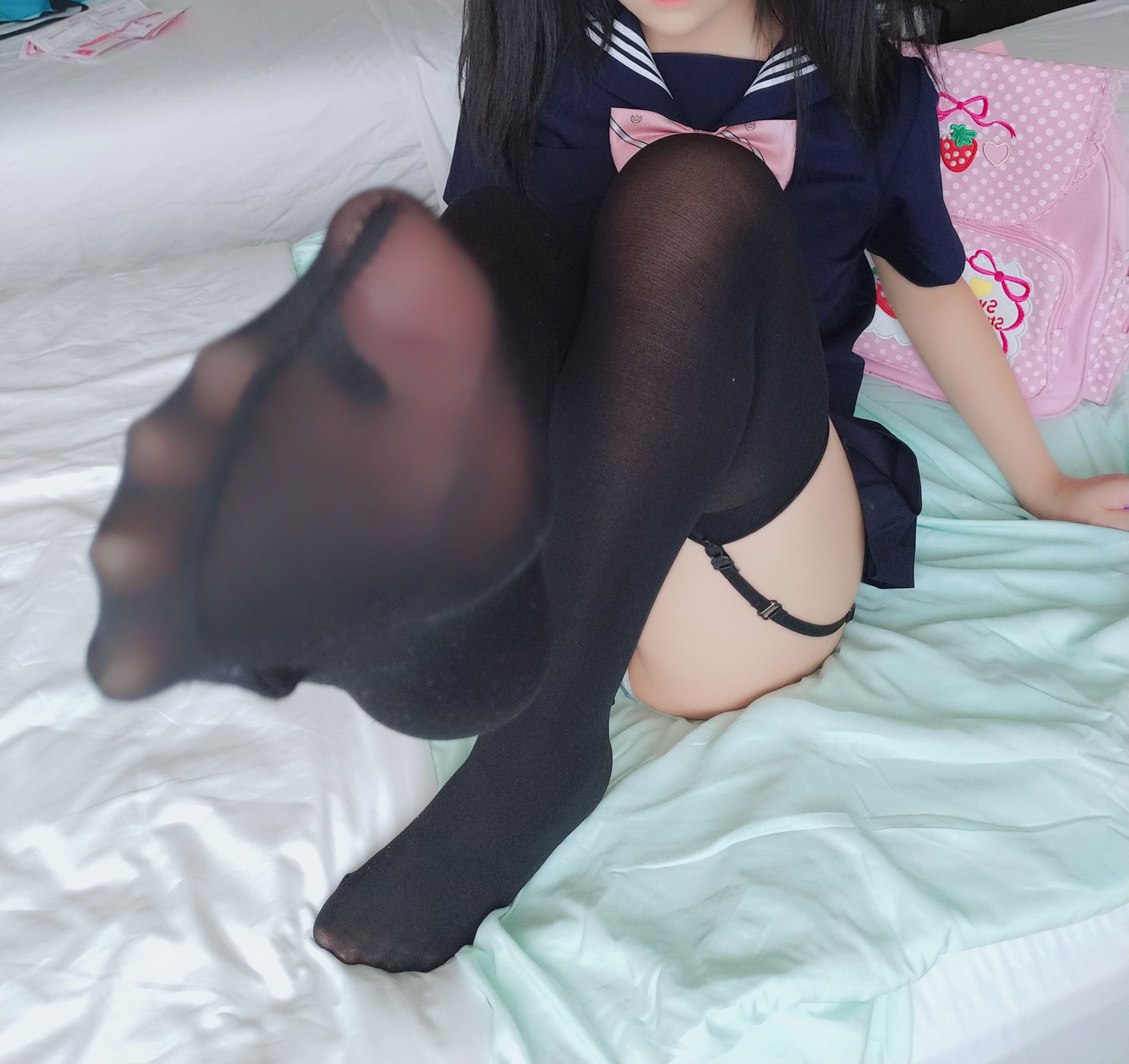  belle  COS] Yoyo - Cô bé tiểu học quyến rũ