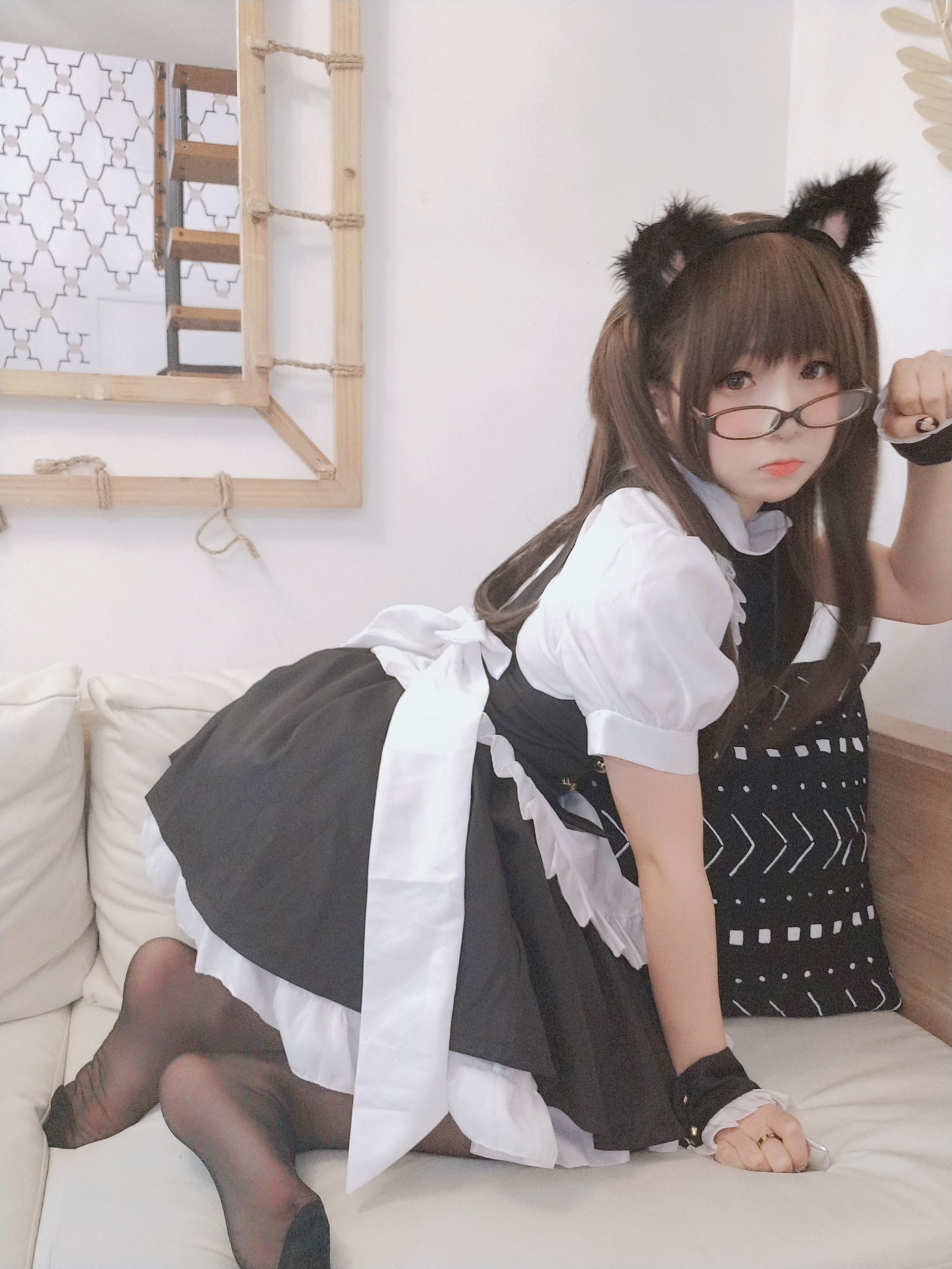 ロリータコスプレ] ヨーヨー - 黒ストッキングのメイド