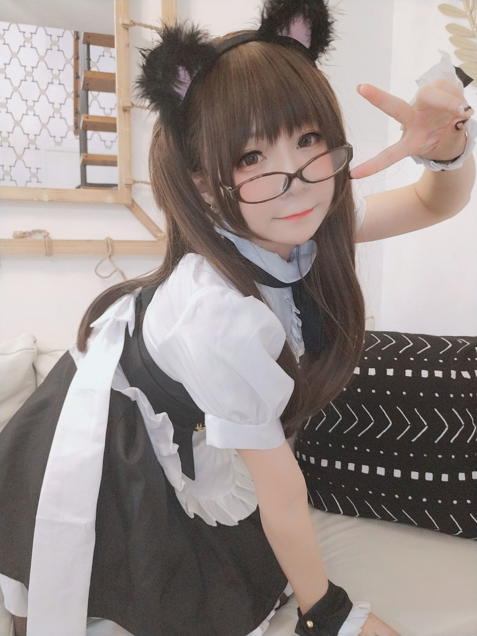 ロリータコスプレ] ヨーヨー - 黒ストッキングのメイド