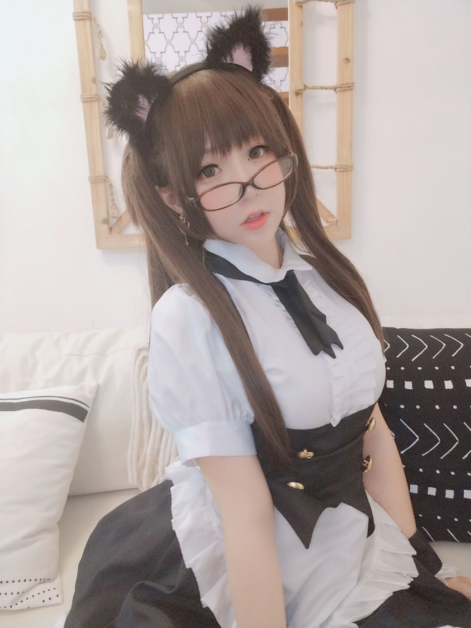  belle ta COS] YoYo Le - Black Silk Maid