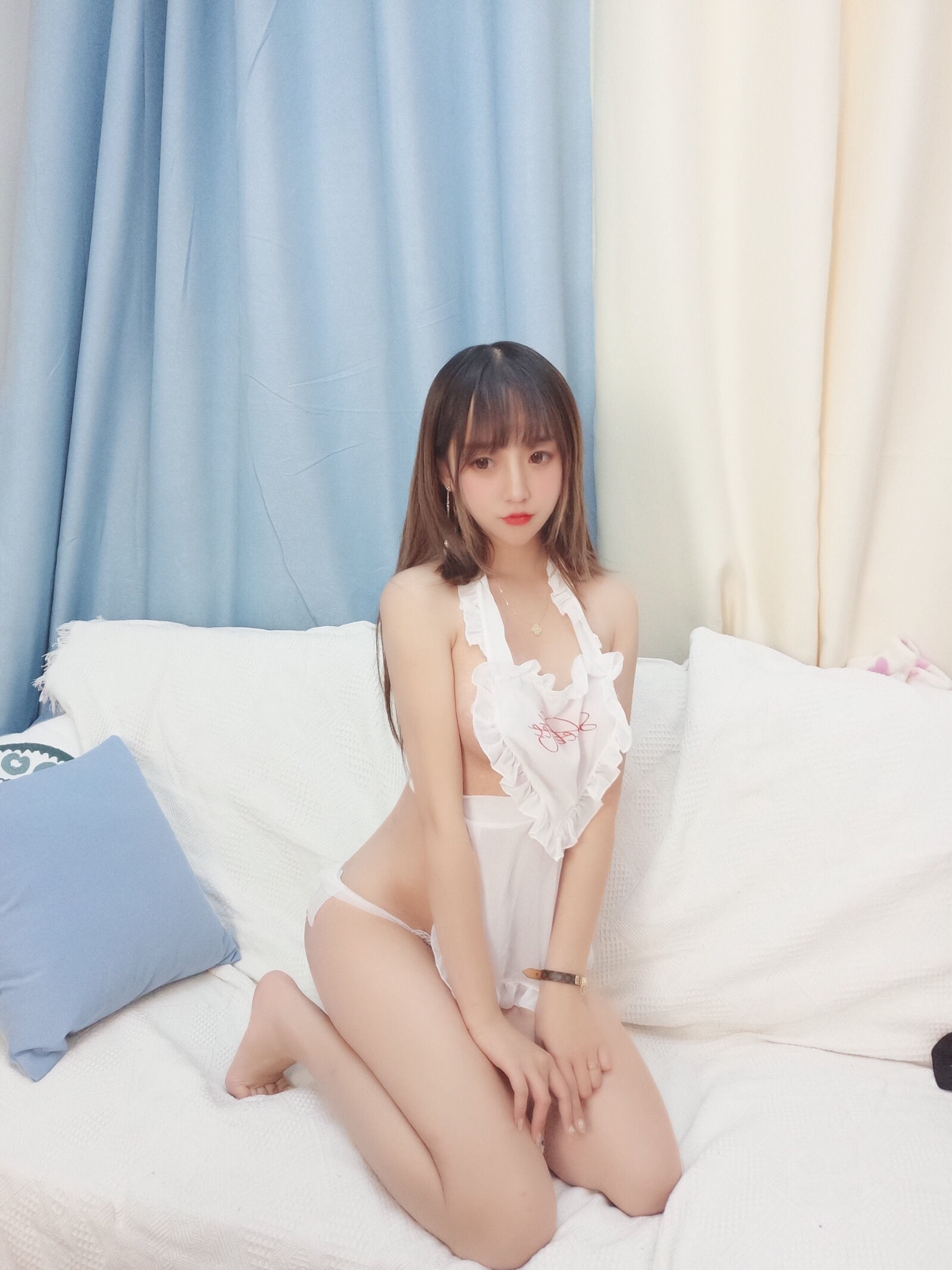 蘿莉COS] 鬥魚米線線sama - 圍裙
