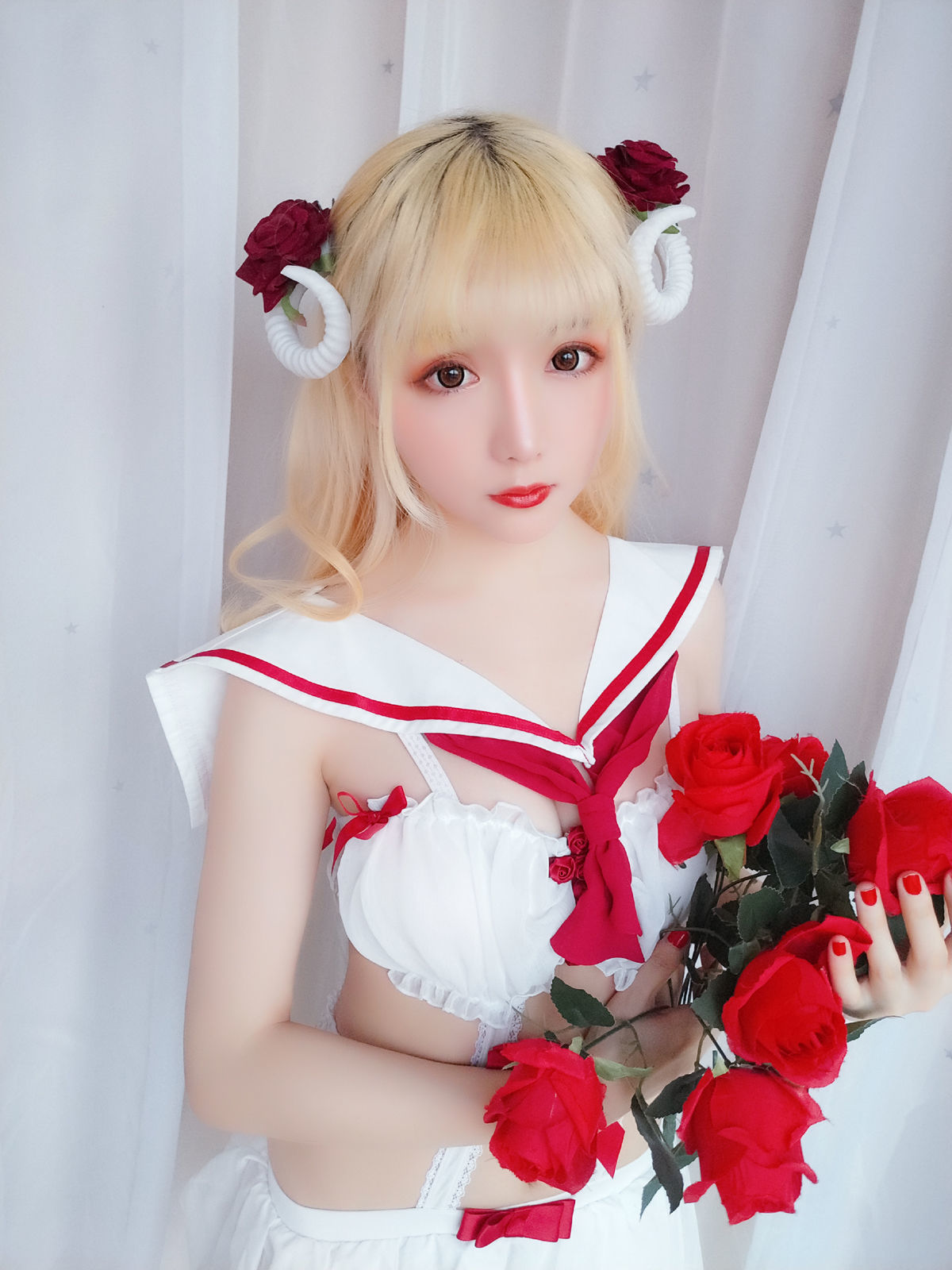 蘿莉COS] 星之遲遲 VOL.08 玫瑰月光包