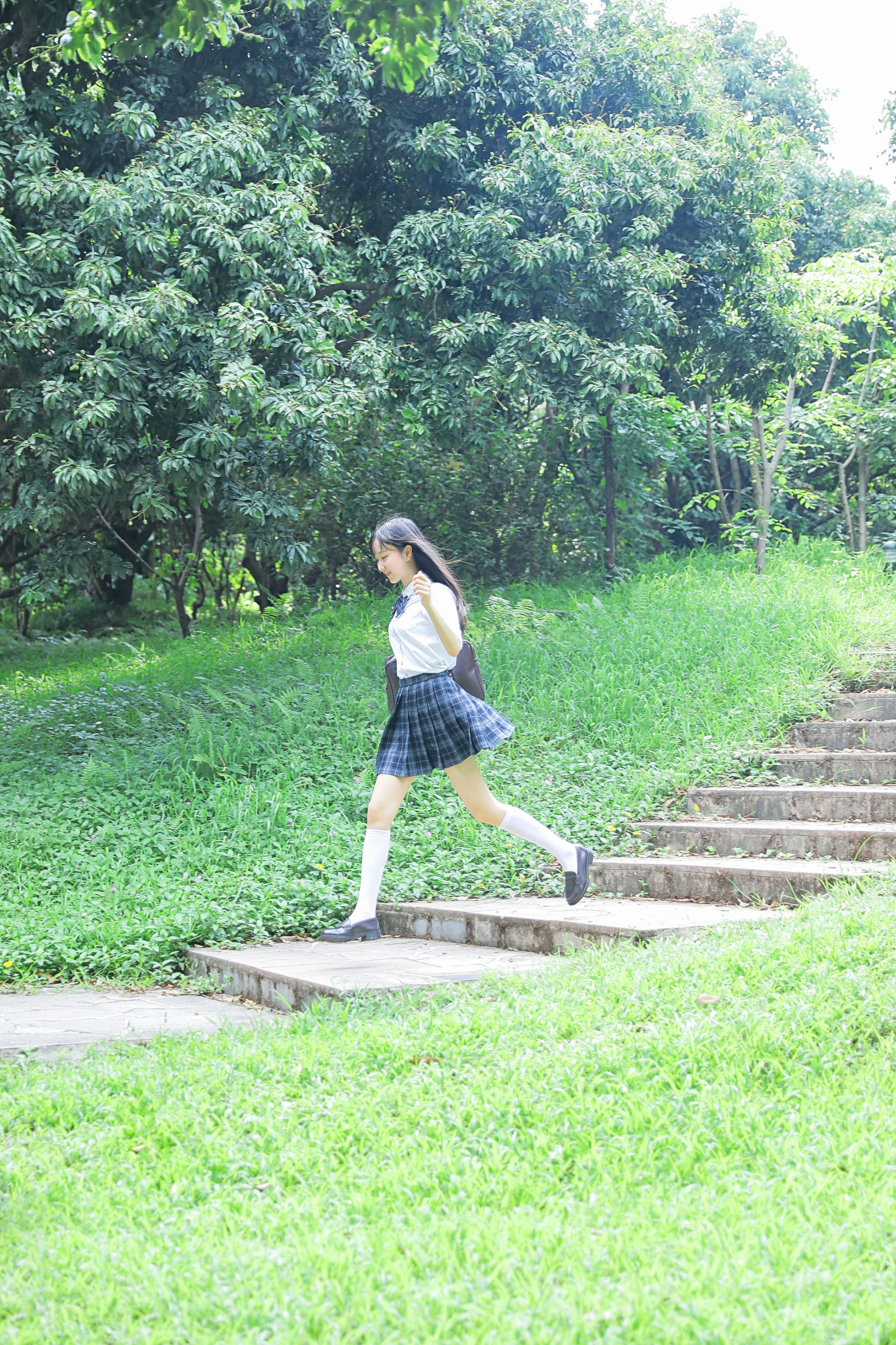  belle  COS] Mộc Miên Miên OwO - Đi học thể dục đi