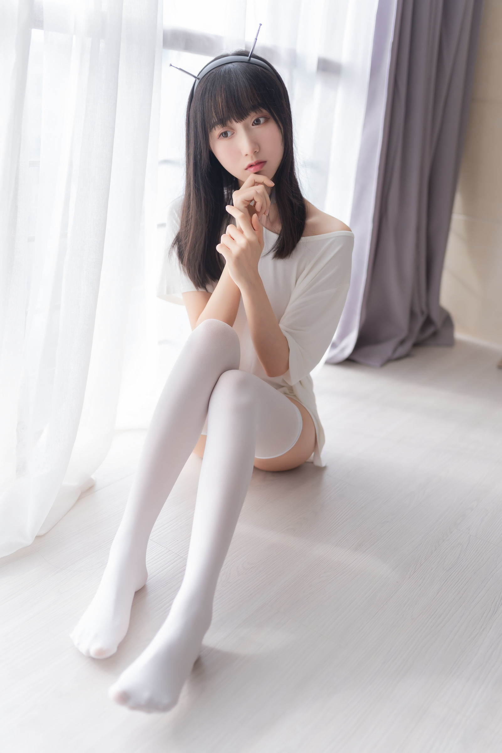  belle  Cosplay] Mộc Miên Miên OwO - Kiểu Bạn Gái Thông Minh
