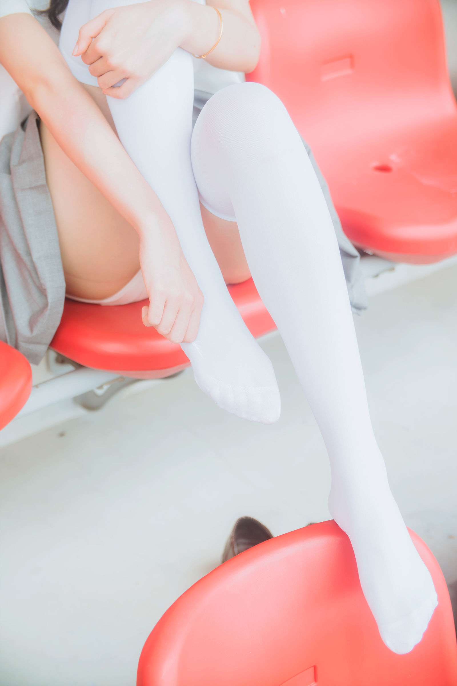 蘿莉COS] 木綿綿OwO - 灰色JK制服