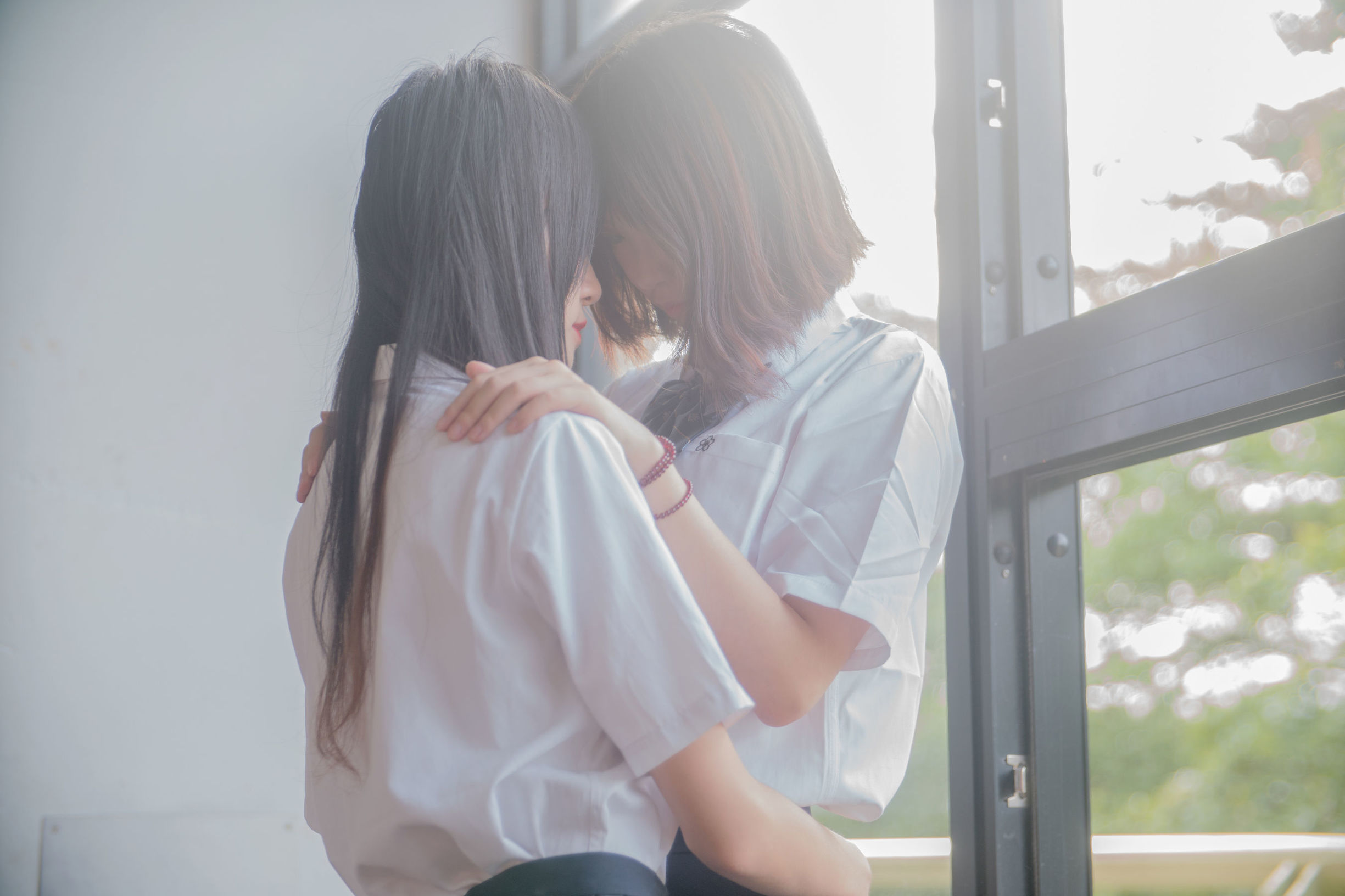 Sakura Tao Miao and Crazy Cat ss JK Yuri Cosplay