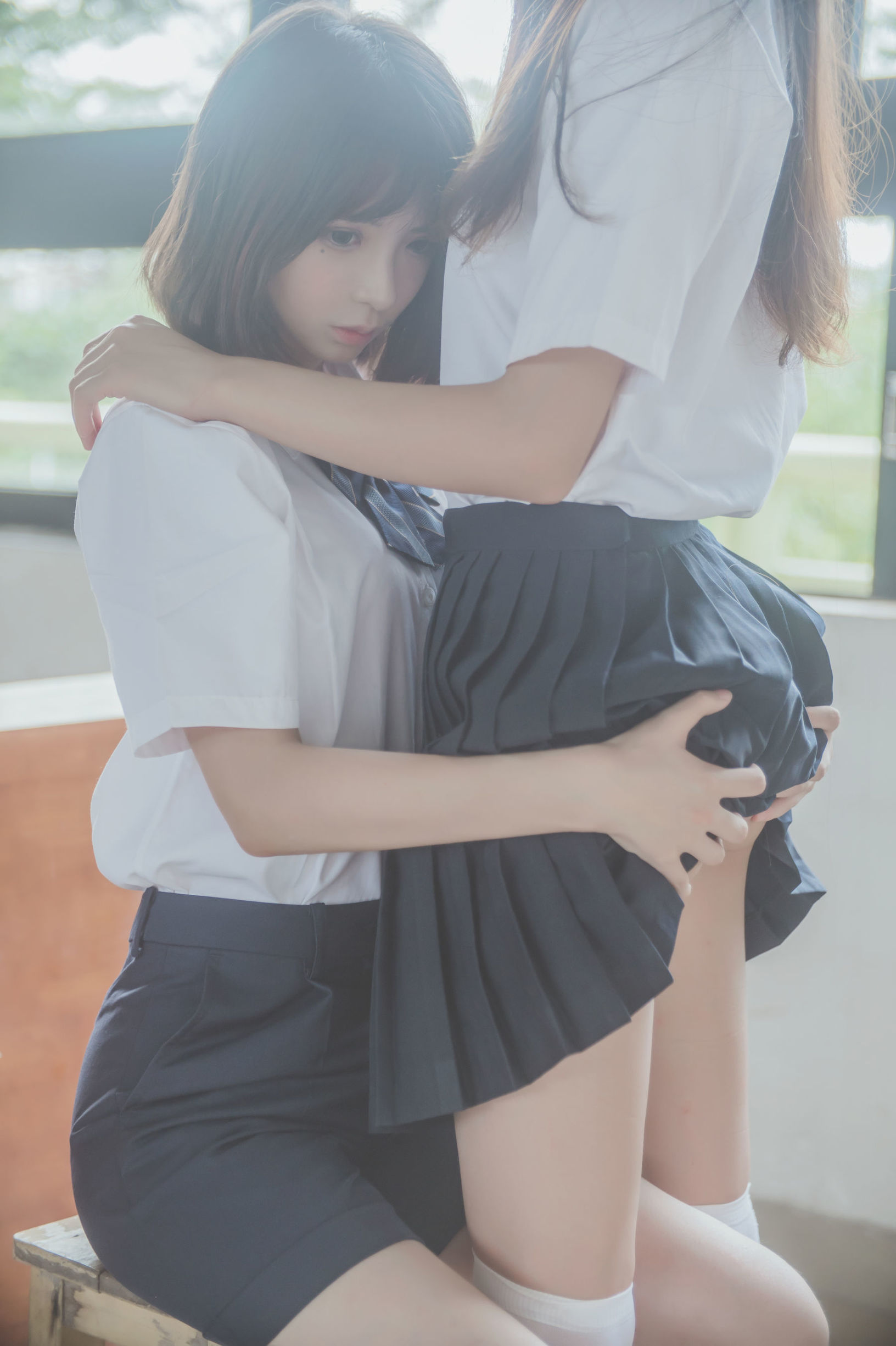 Sakura Tao Miao and Crazy Cat ss JK Yuri Cosplay