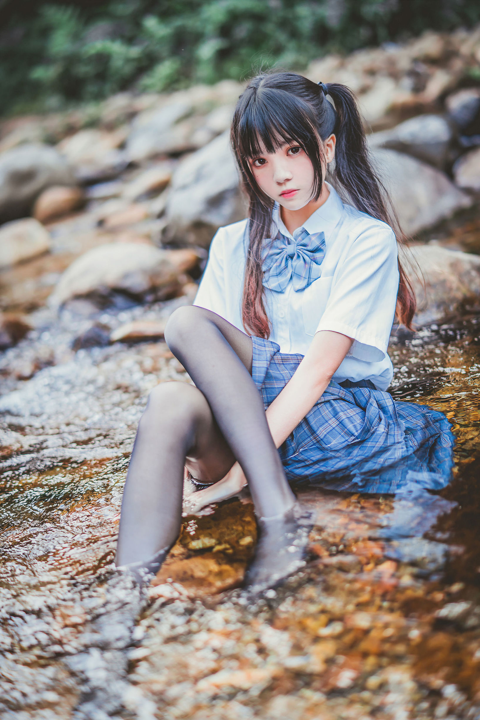 蘿莉COS] 櫻桃喵《校服少女COSPLAY濕身系列》
