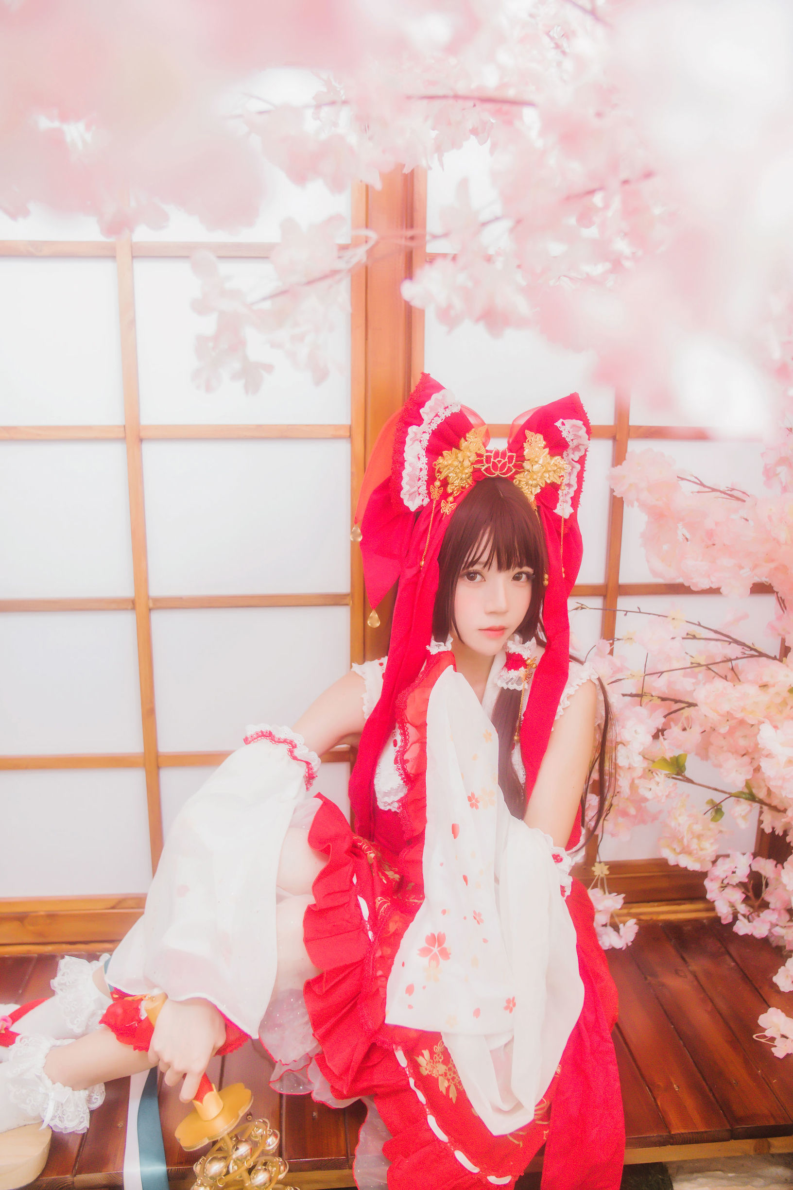ロリCOS] 桜桃にゃ《霊夢 新年おめでとう》