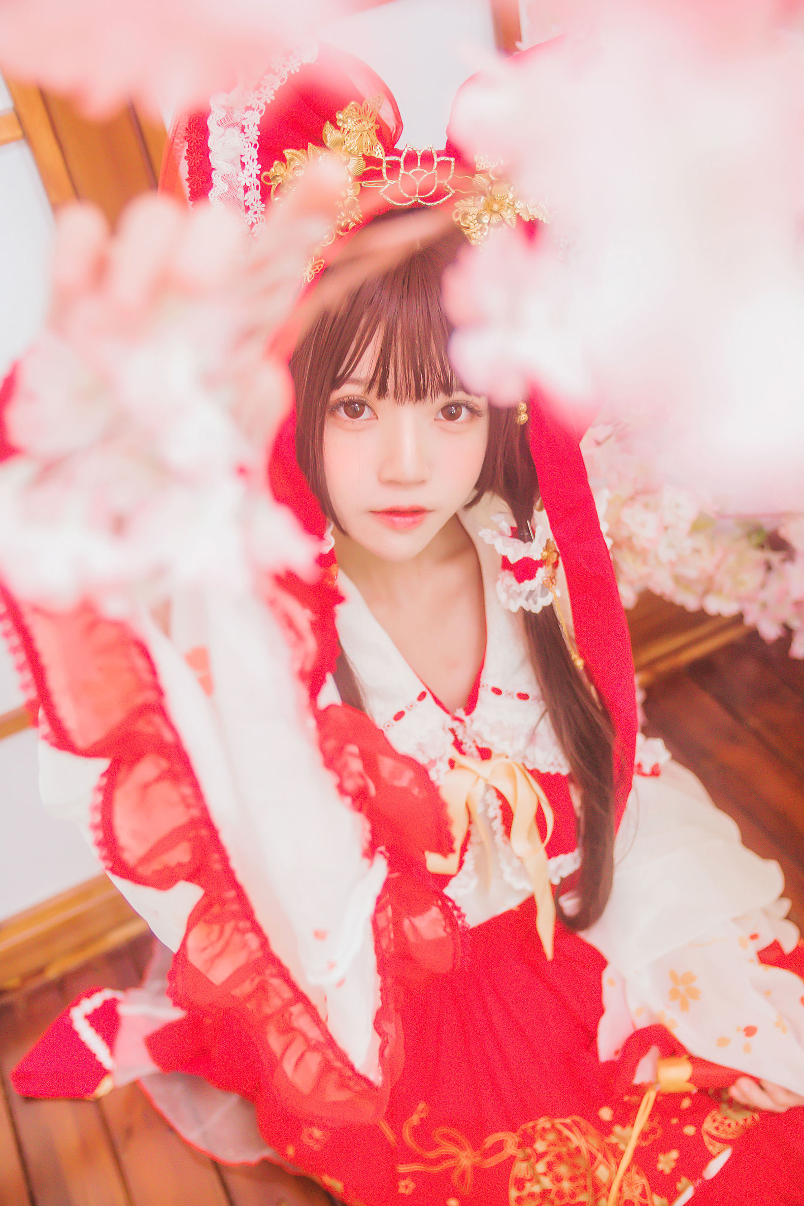 ロリCOS] 桜桃にゃ《霊夢 新年おめでとう》