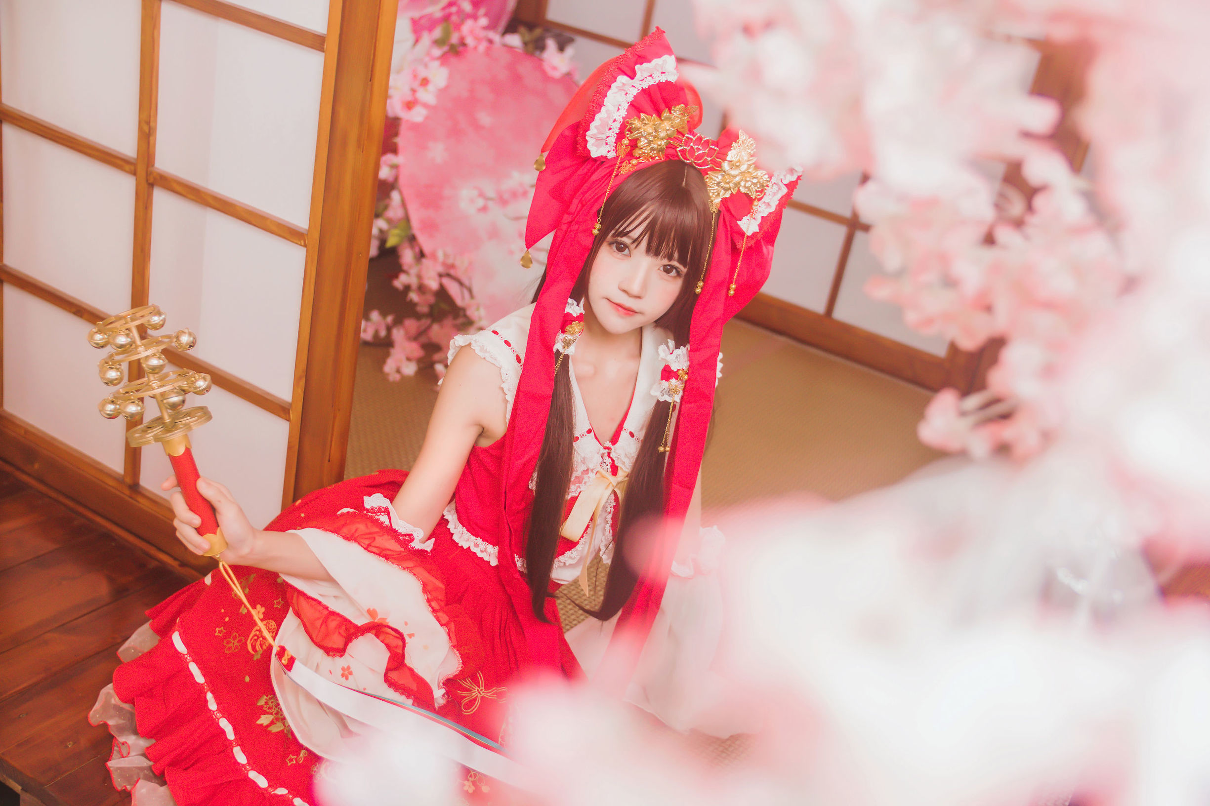 ロリCOS] 桜桃にゃ《霊夢 新年おめでとう》