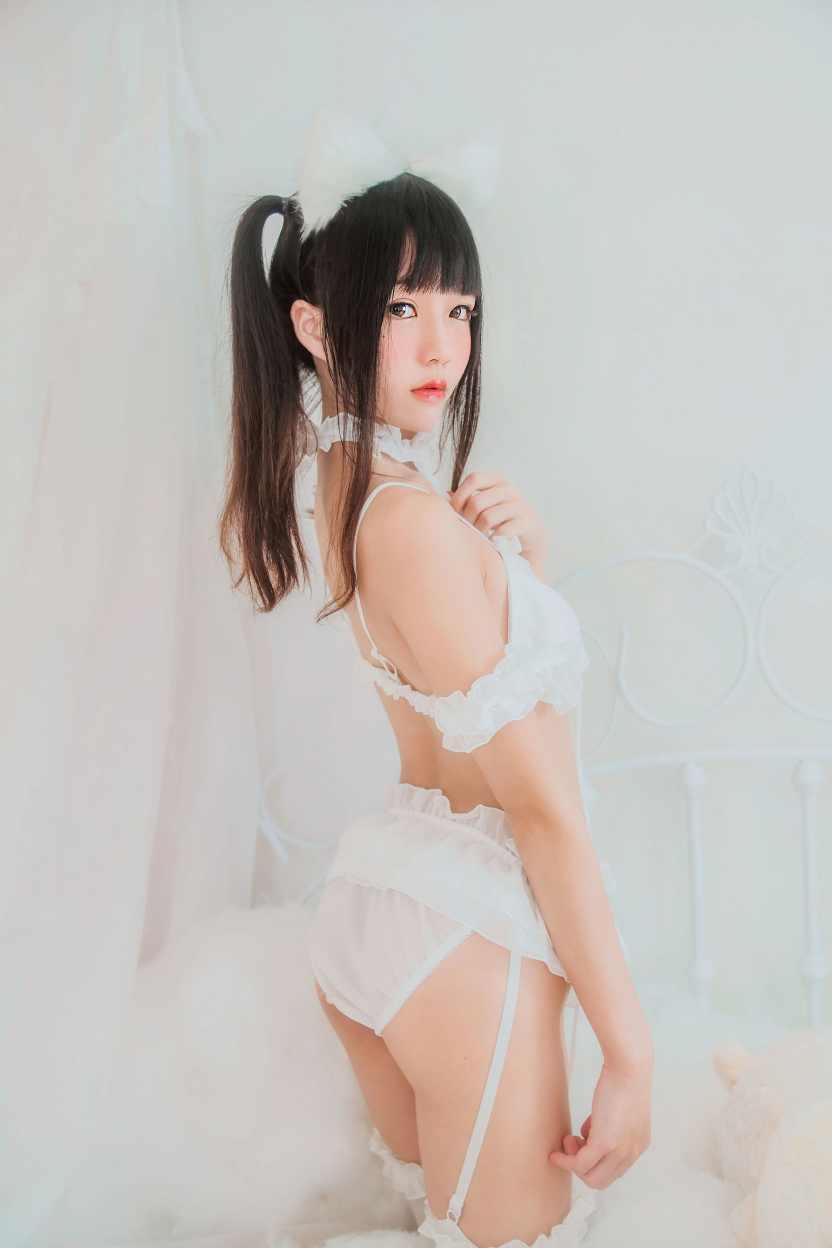 蘿莉COS] 櫻桃喵《白貓》